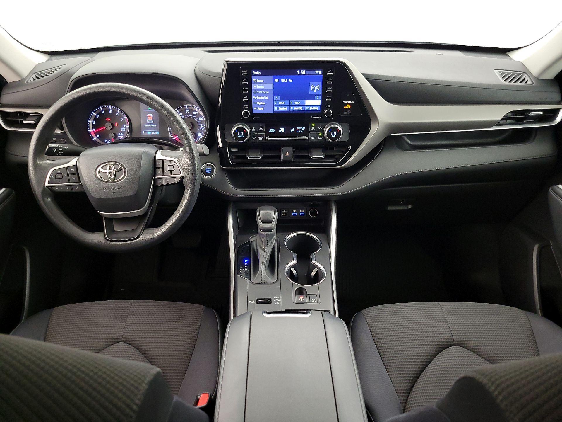 Thumbnail: 2022 Toyota Highlander - 9