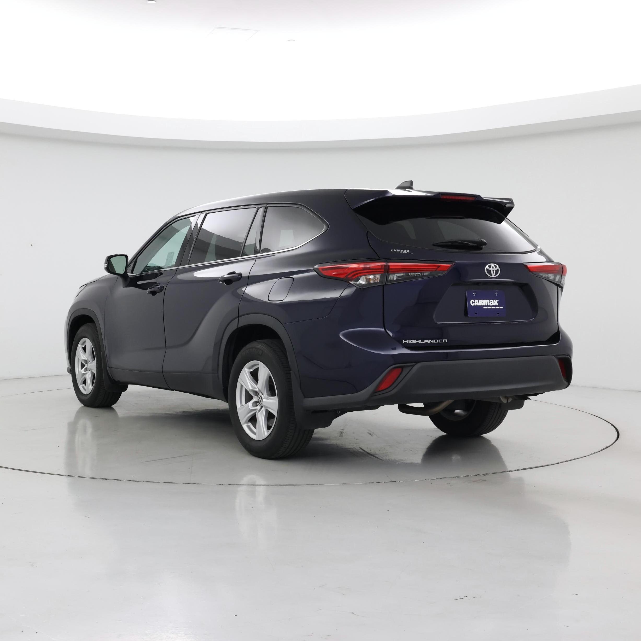 Thumbnail: 2022 Toyota Highlander - 2