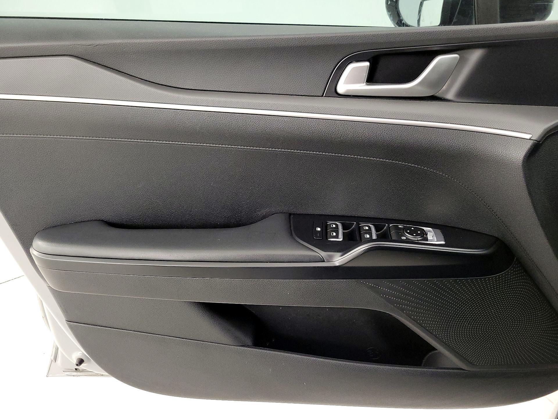 Thumbnail: 2021 Kia K5 - 12