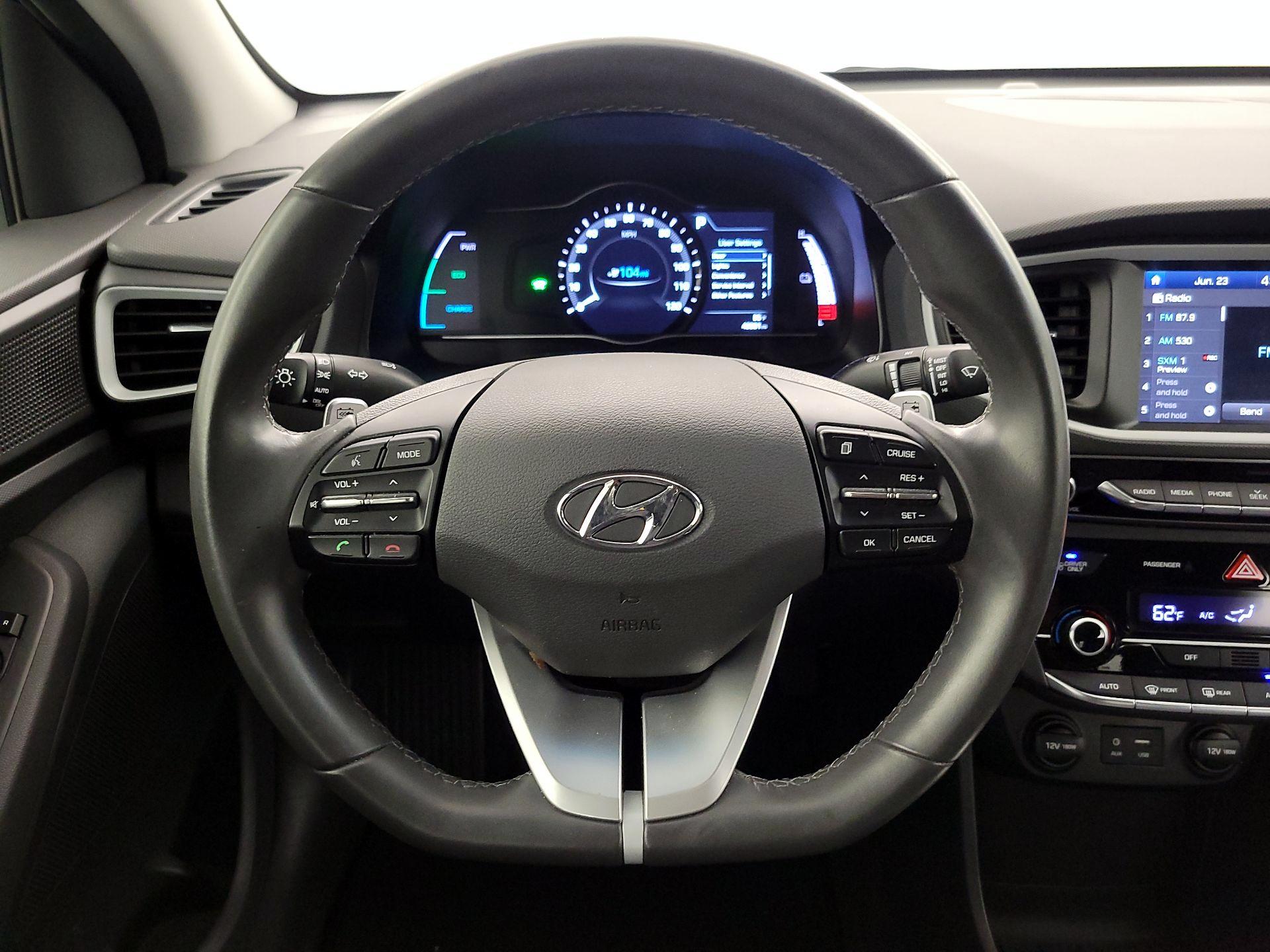 Thumbnail: 2019 Hyundai Ioniq - 10