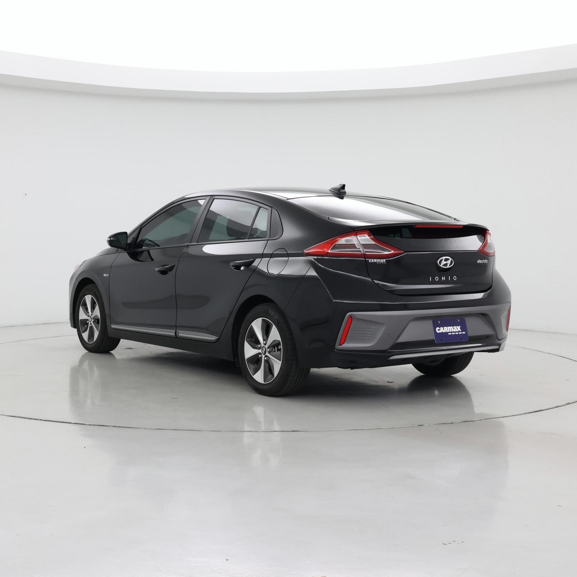 Thumbnail: 2019 Hyundai Ioniq - 2