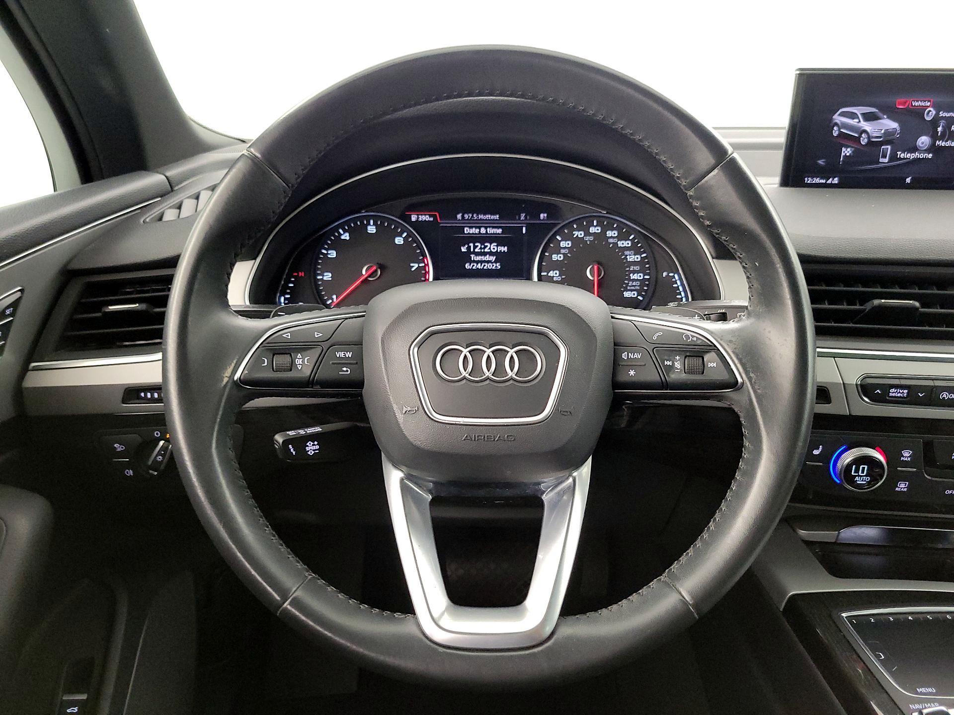 Thumbnail: 2019 Audi Q7 - 10