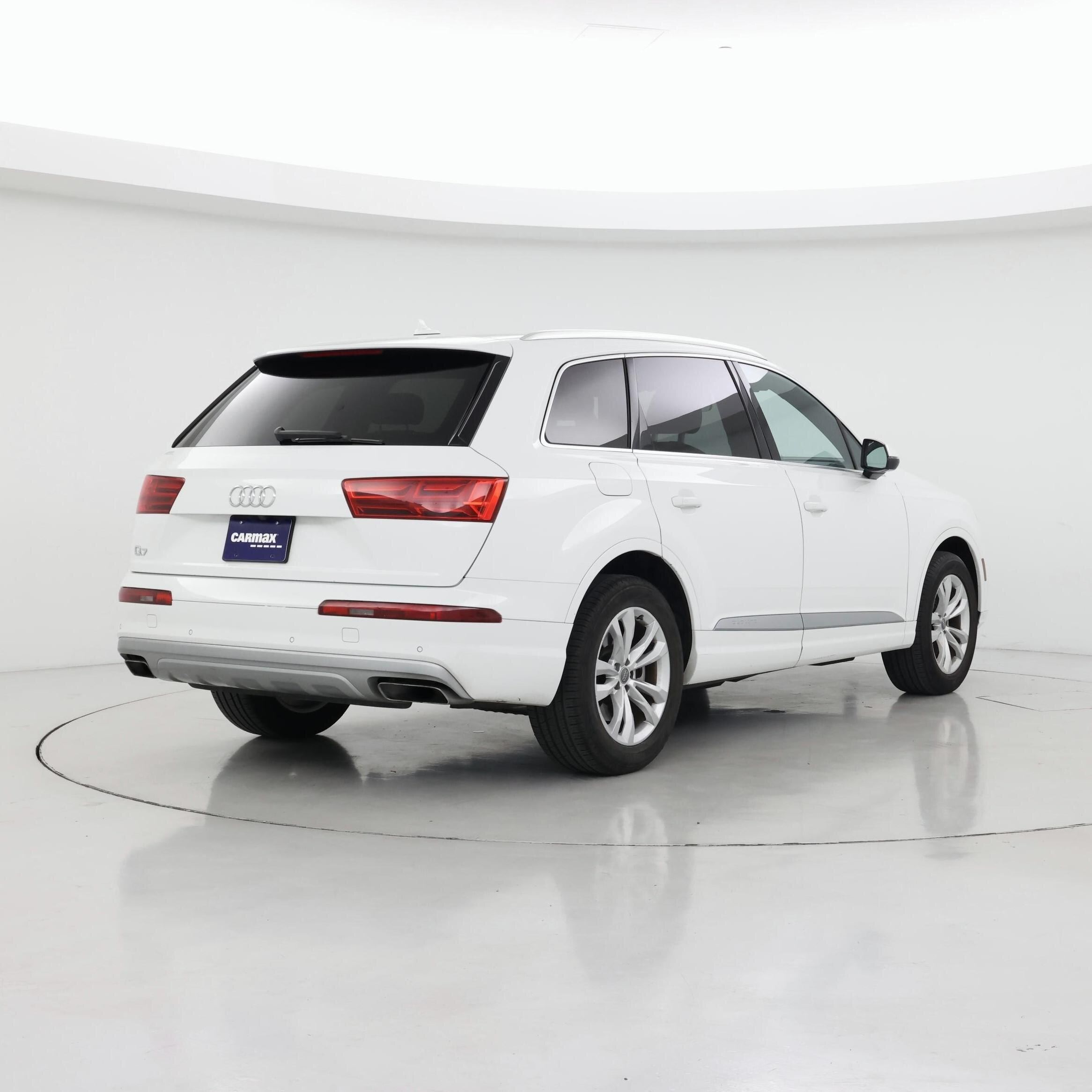 Thumbnail: 2019 Audi Q7 - 8