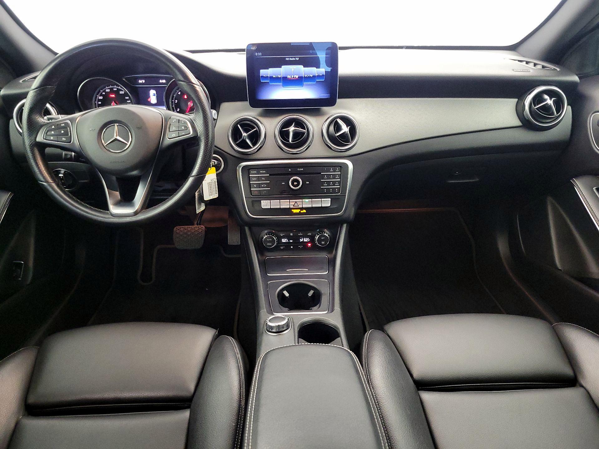 Thumbnail: 2019 Mercedes-Benz GLA - 9