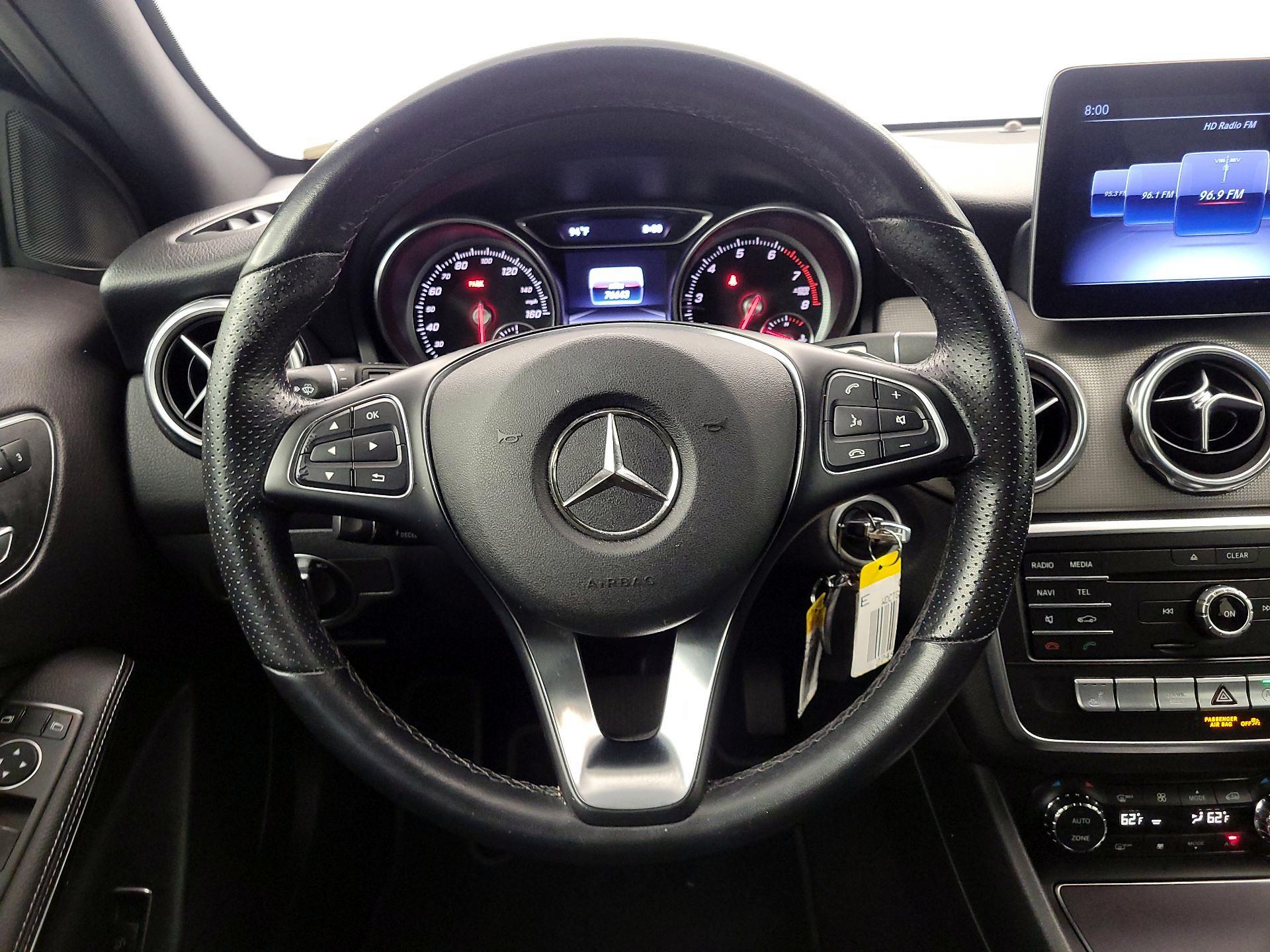 Thumbnail: 2019 Mercedes-Benz GLA - 10
