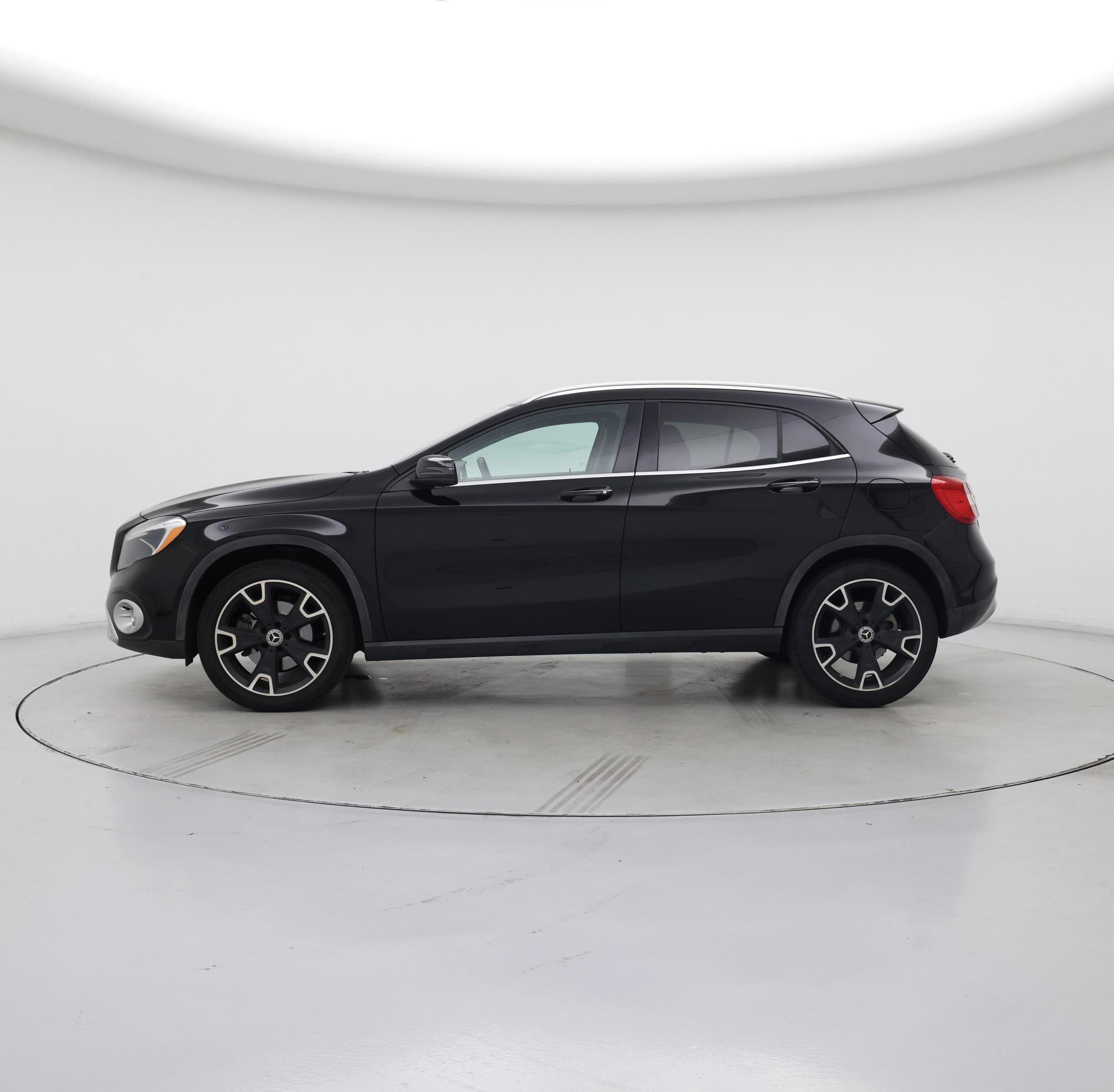 Thumbnail: 2019 Mercedes-Benz GLA - 3