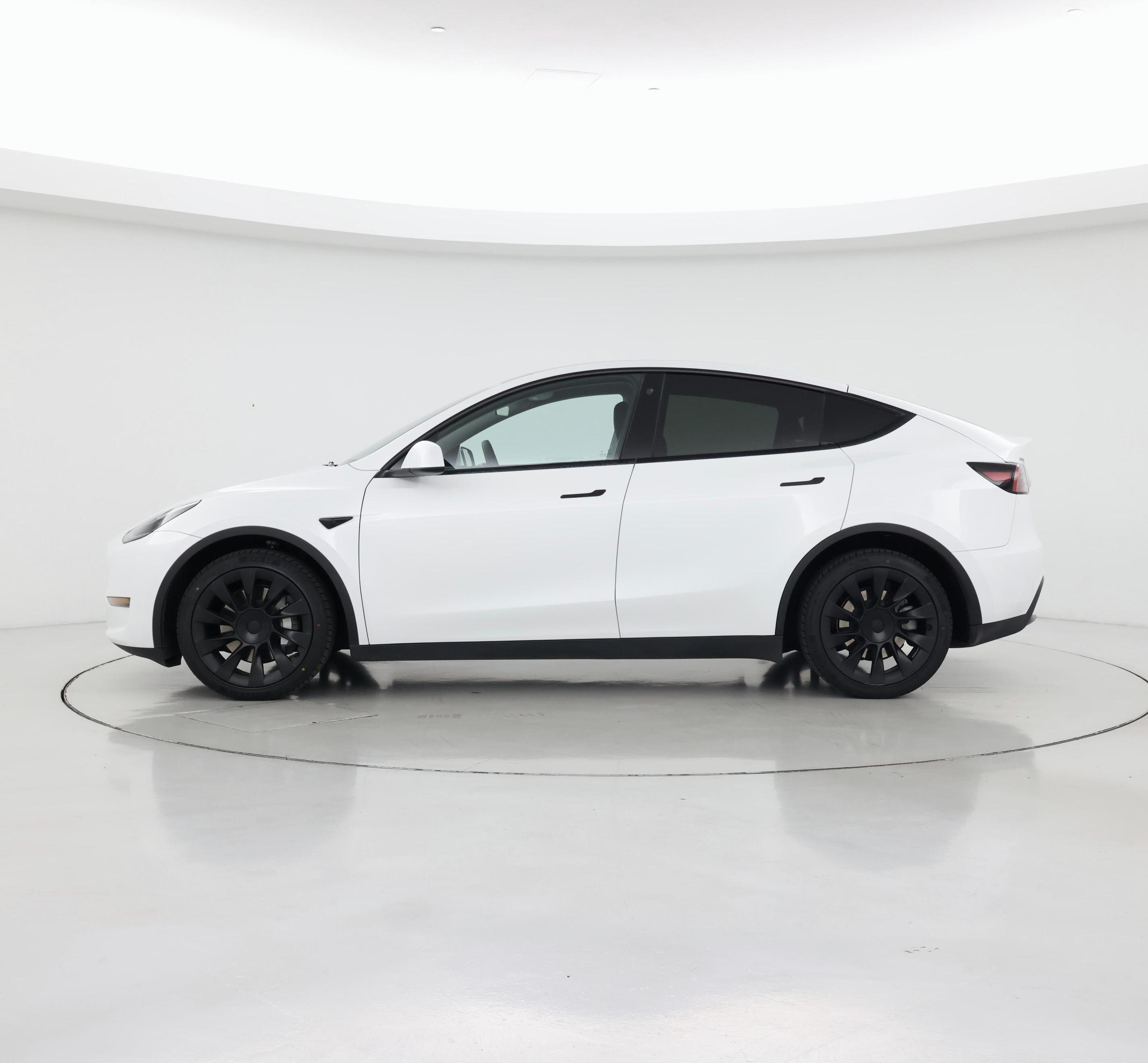 Thumbnail: 2023 Tesla Model Y - 3