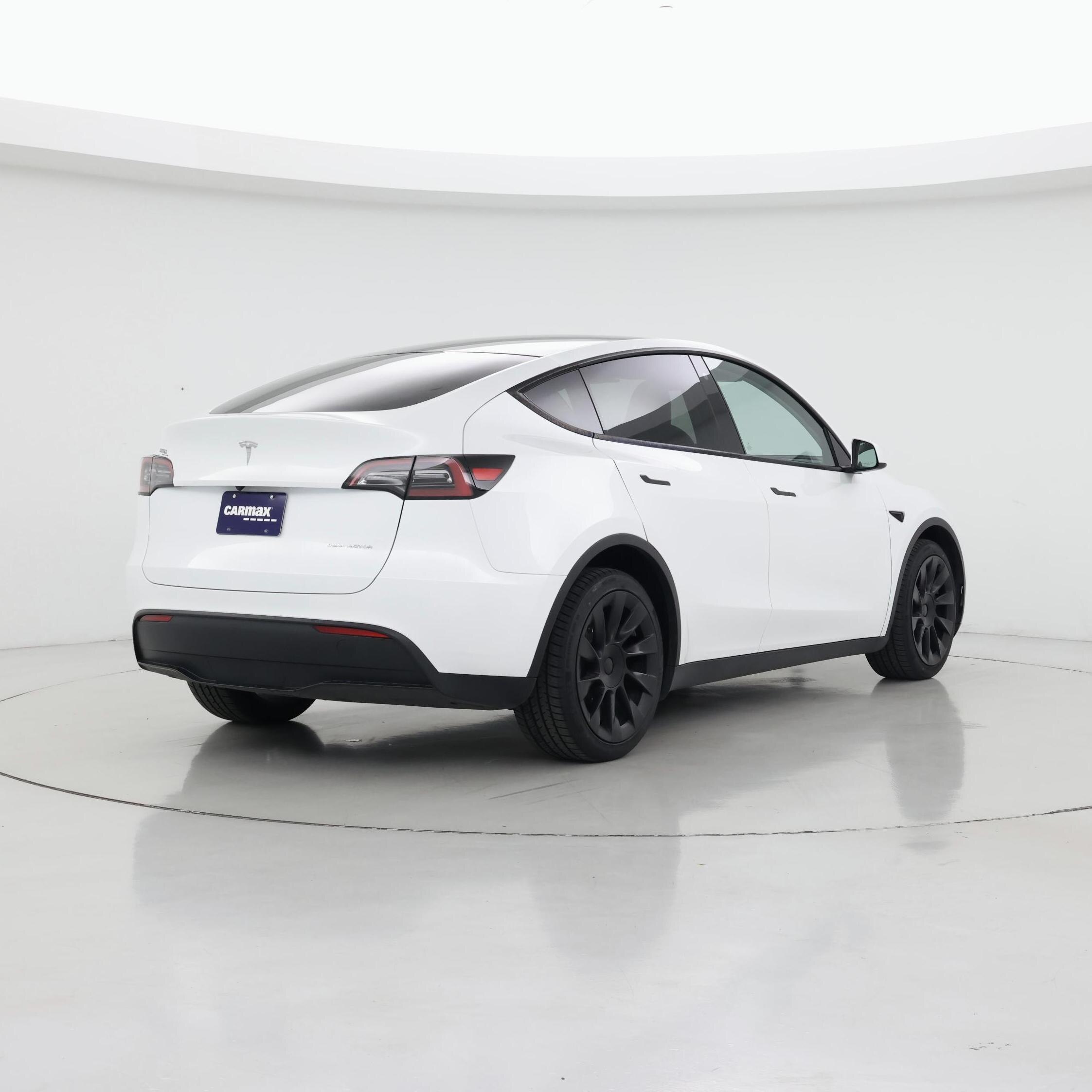 Thumbnail: 2023 Tesla Model Y - 8