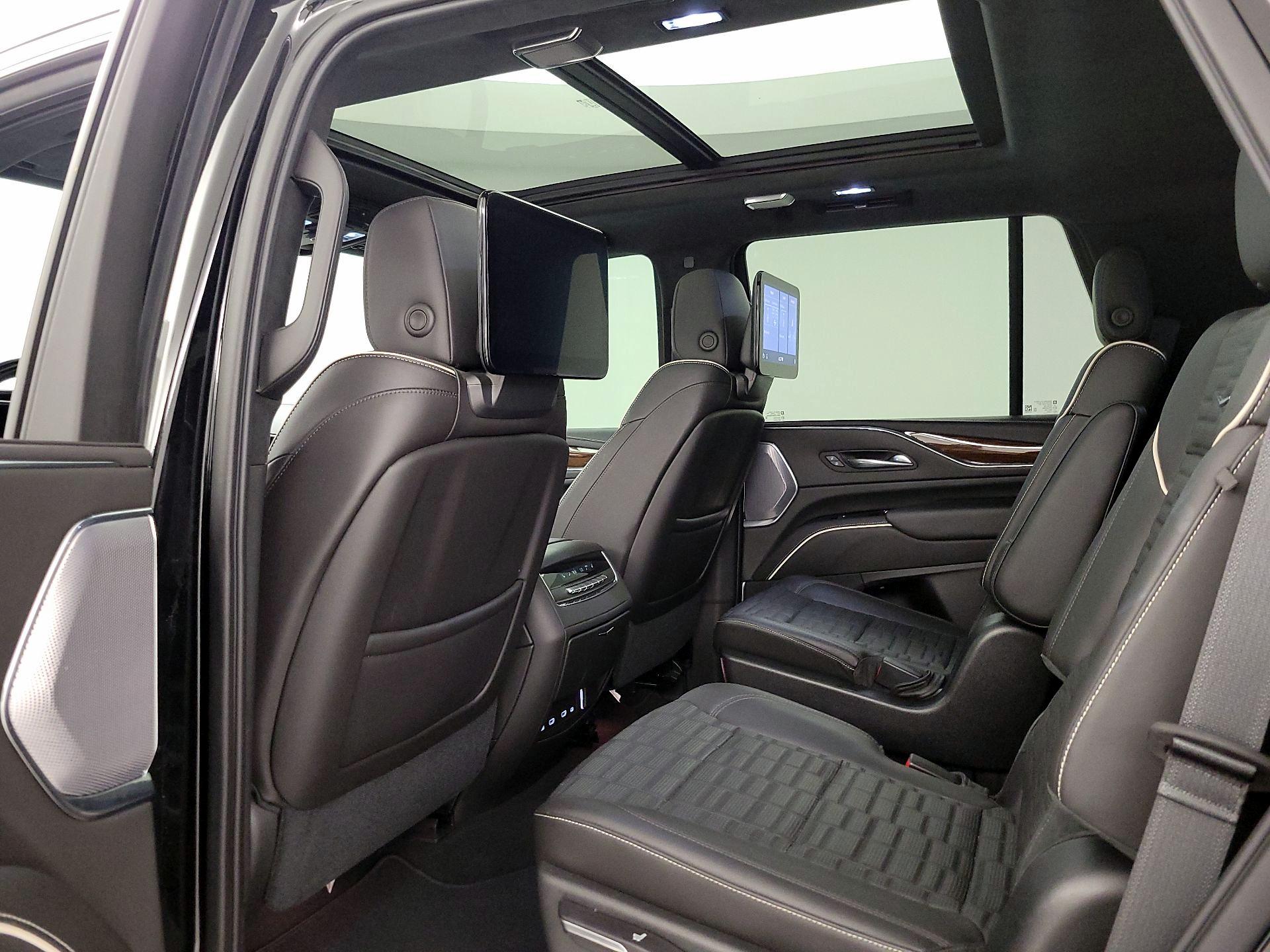 Thumbnail: 2021 Cadillac Escalade - 20