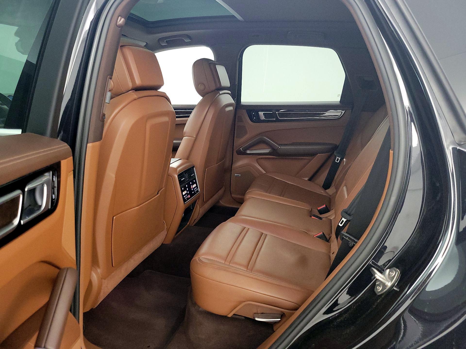 Thumbnail: 2019 Porsche Cayenne - 20