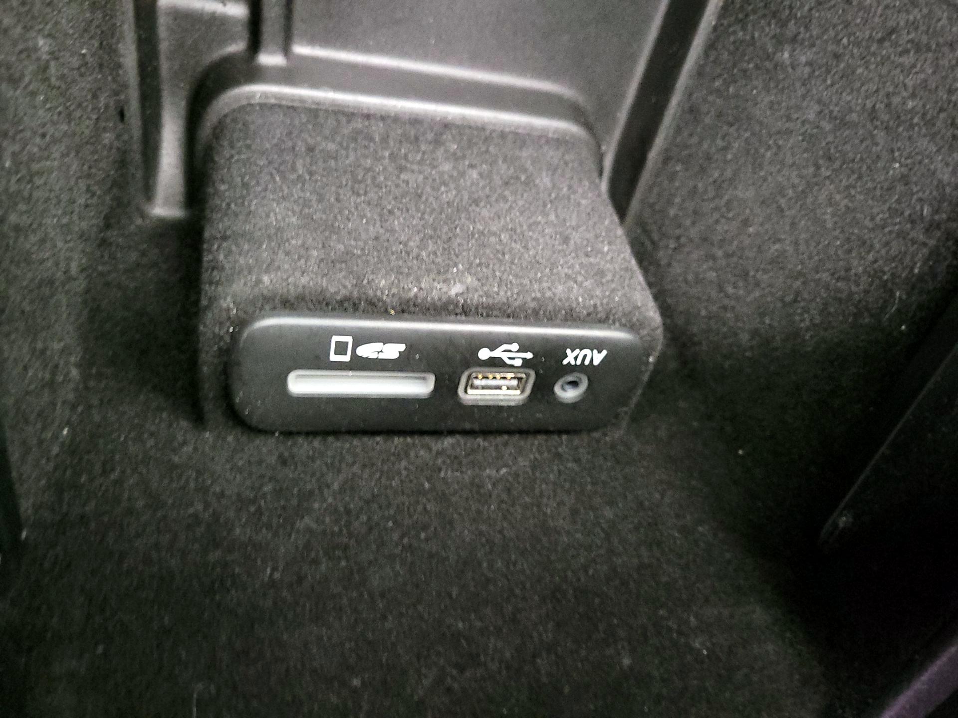 Thumbnail: 2016 Dodge Charger - 19