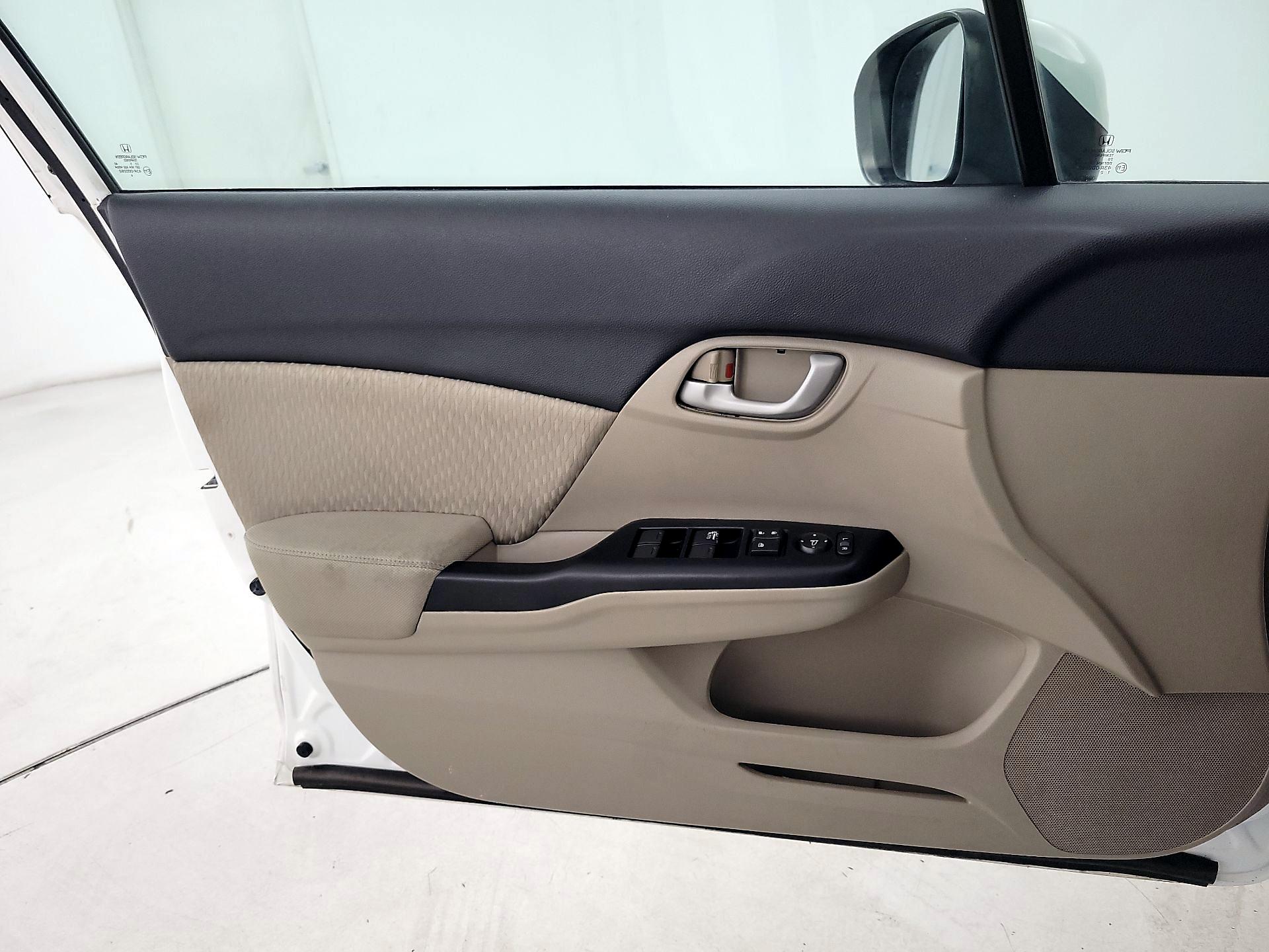 Thumbnail: 2015 Honda Civic - 12