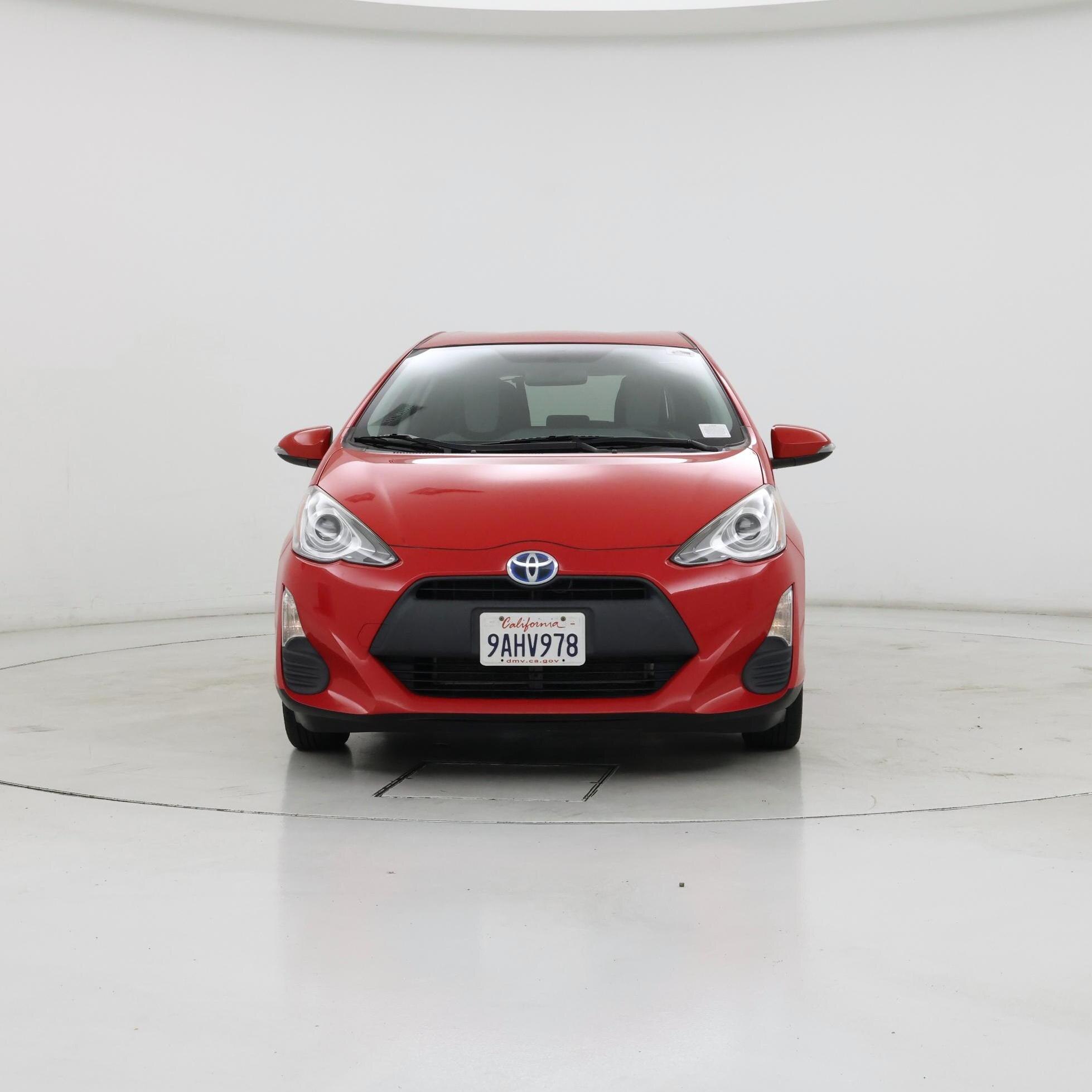 Thumbnail: 2016 Toyota Prius c - 5