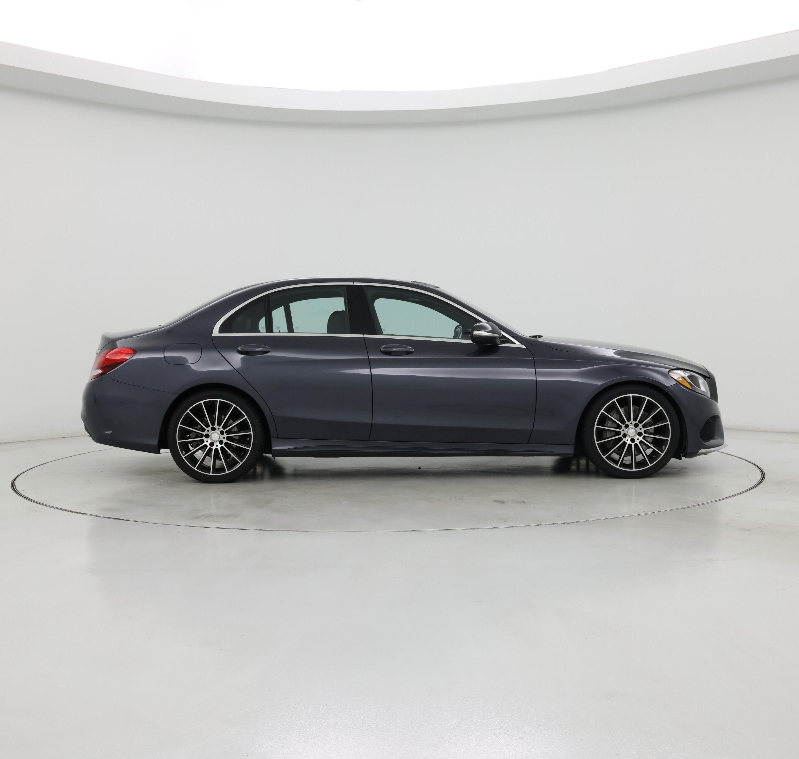 Thumbnail: 2015 Mercedes-Benz C-Class - 7
