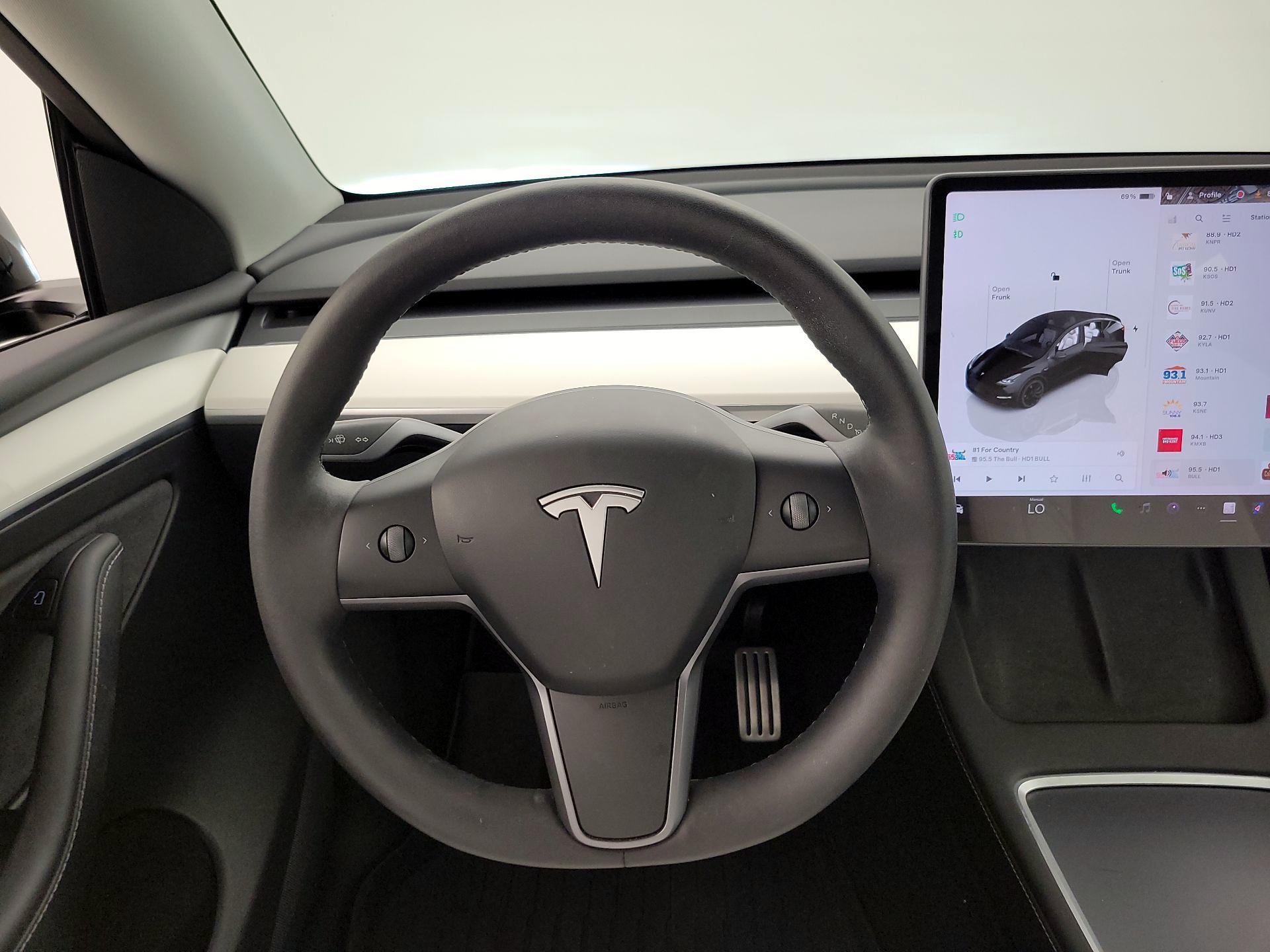 Thumbnail: 2023 Tesla Model Y - 10