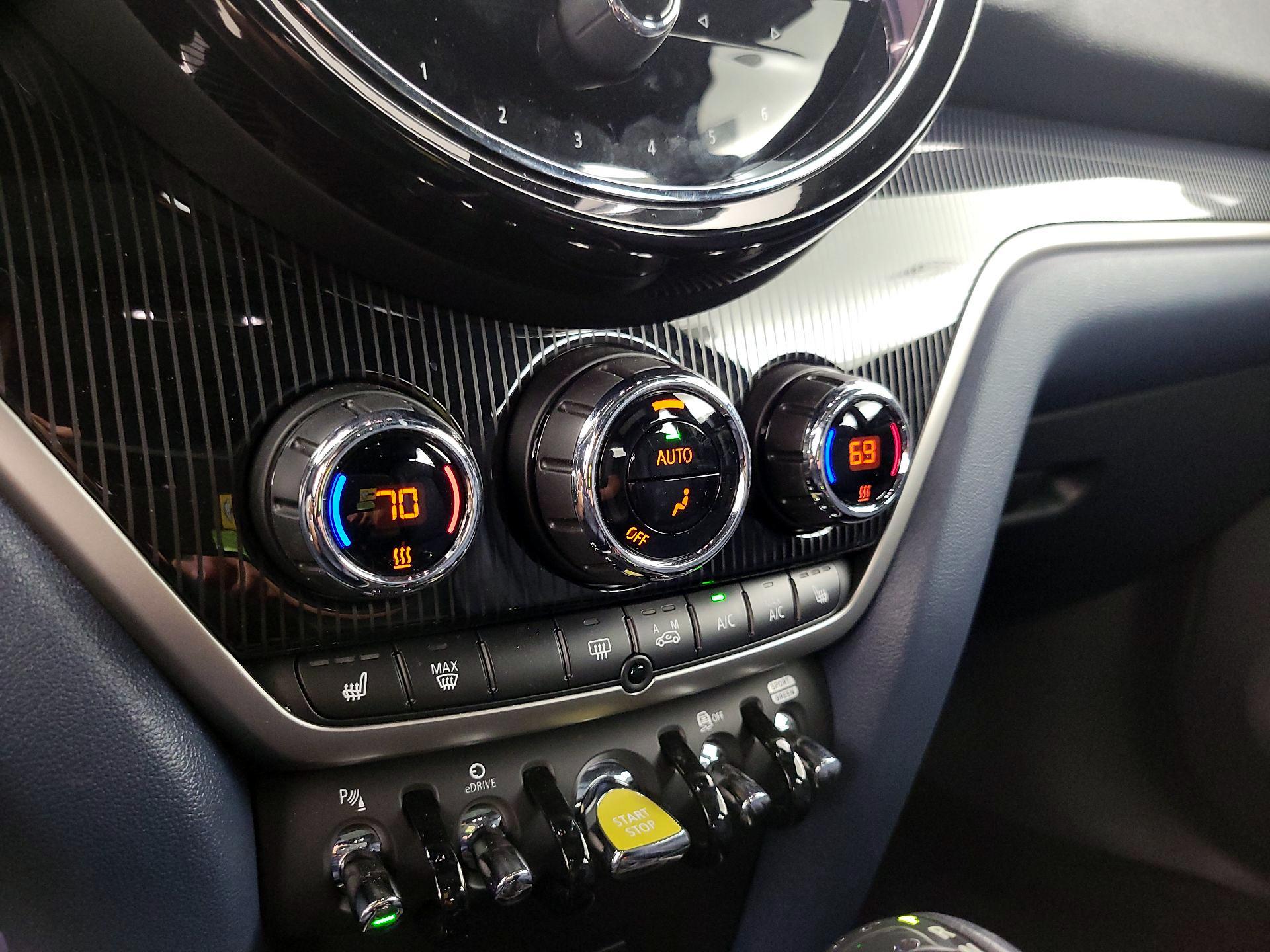 Thumbnail: 2023 MINI Cooper Countryman - 17