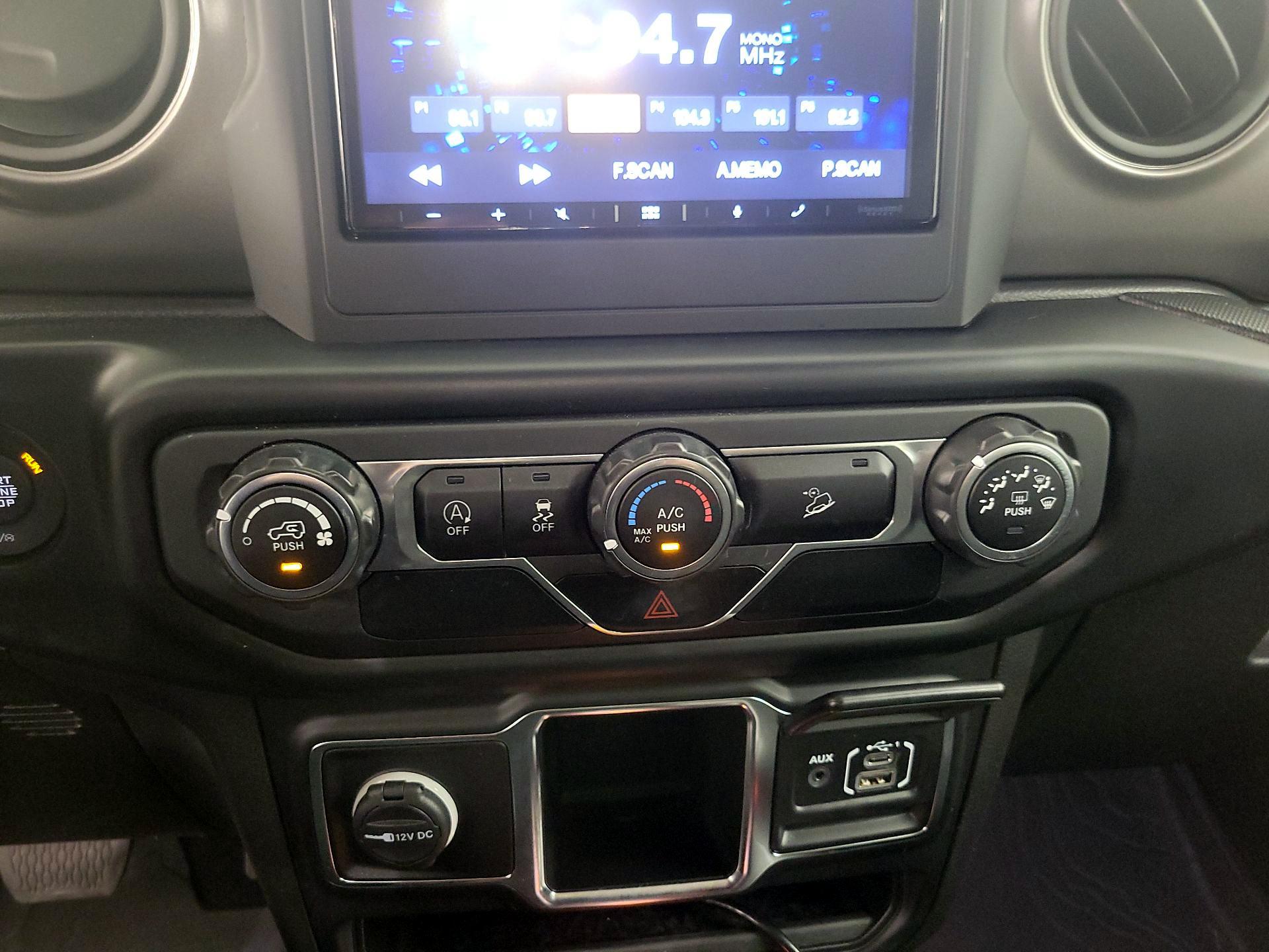 Thumbnail: 2021 Jeep Wrangler - 16