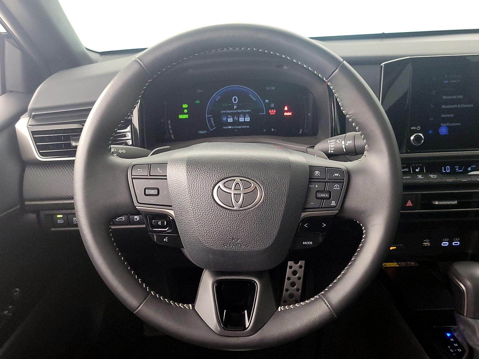 Thumbnail: 2025 Toyota Camry - 10