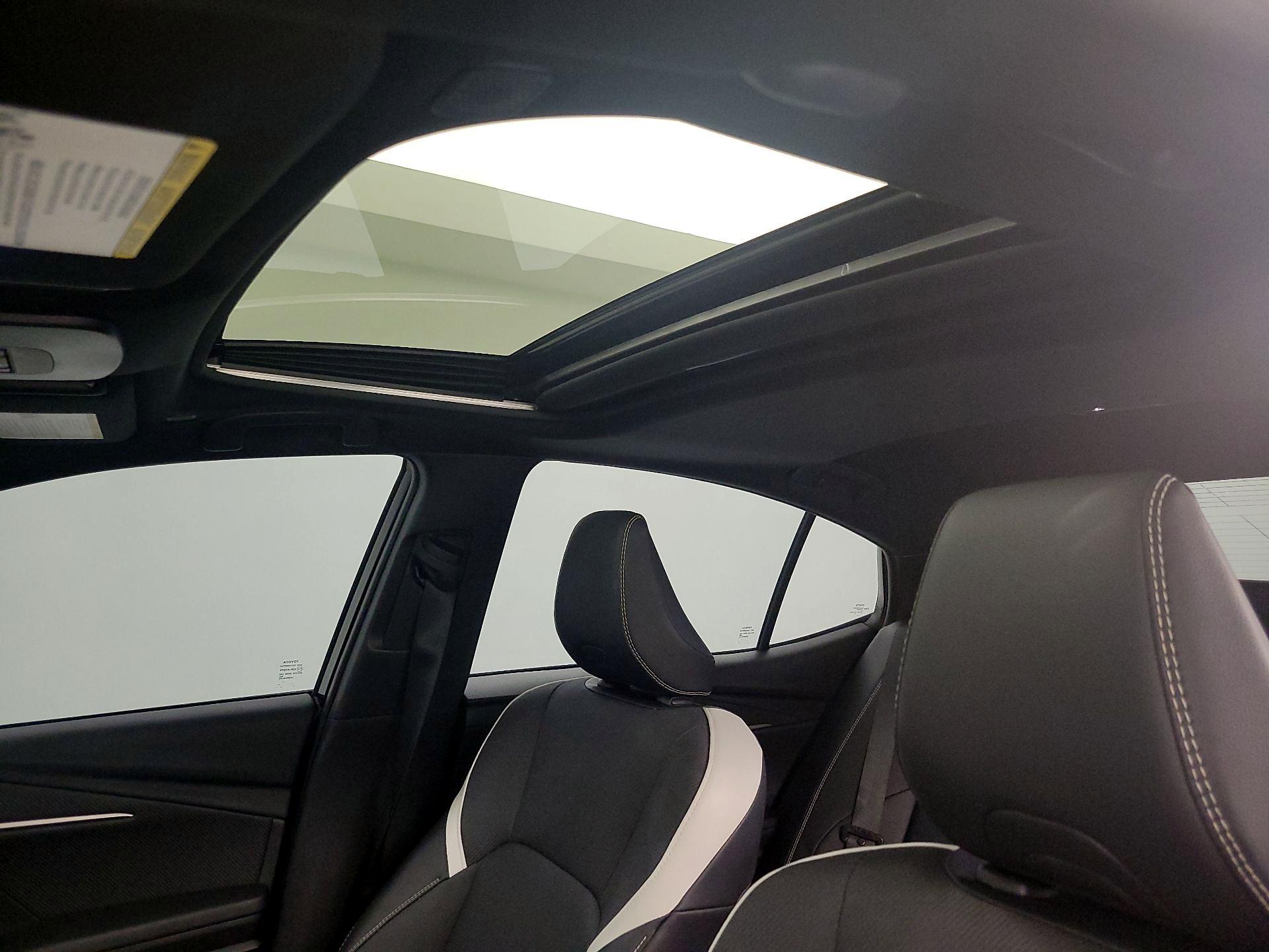 Thumbnail: 2025 Toyota Camry - 19