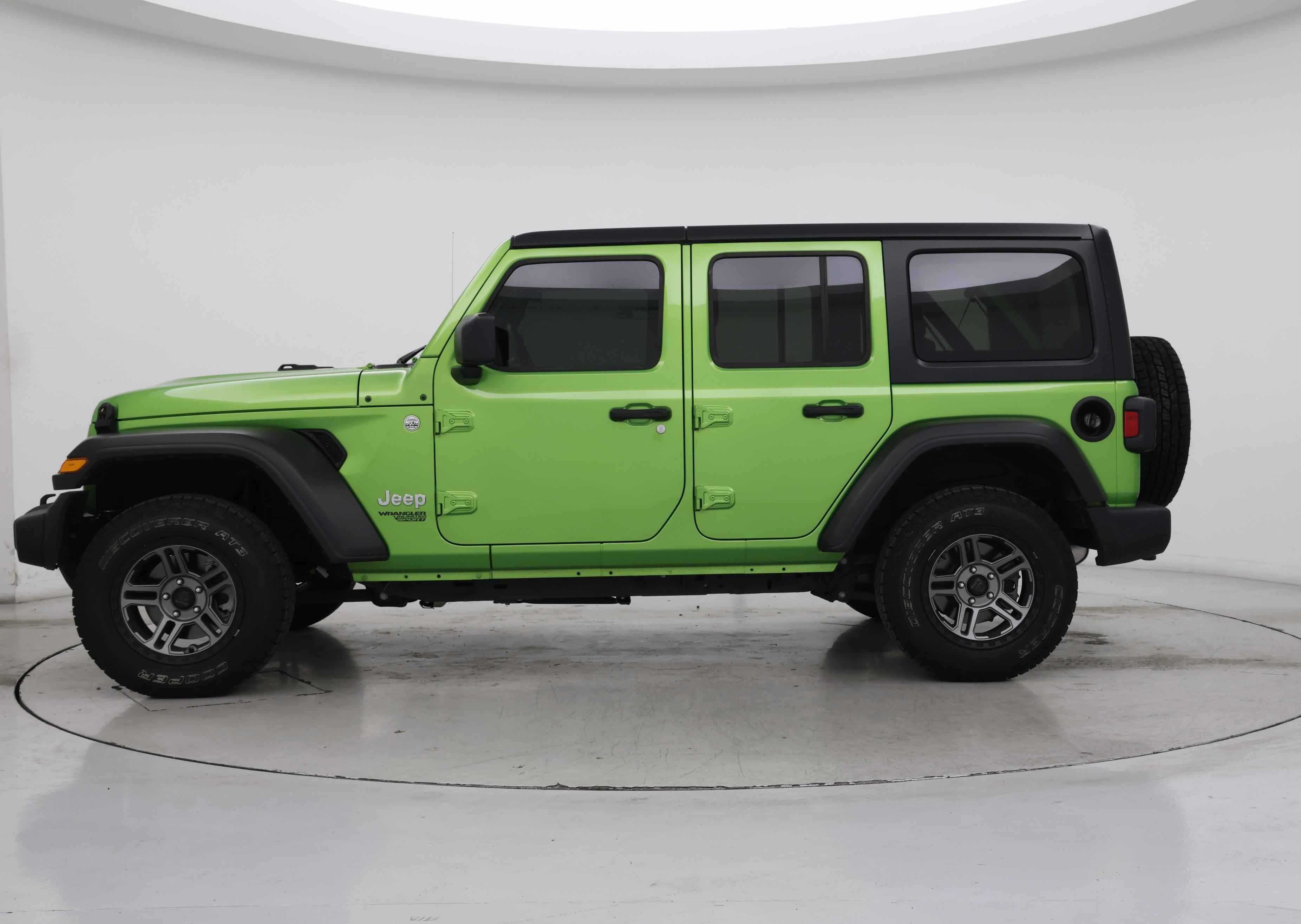 Thumbnail: 2019 Jeep Wrangler - 3