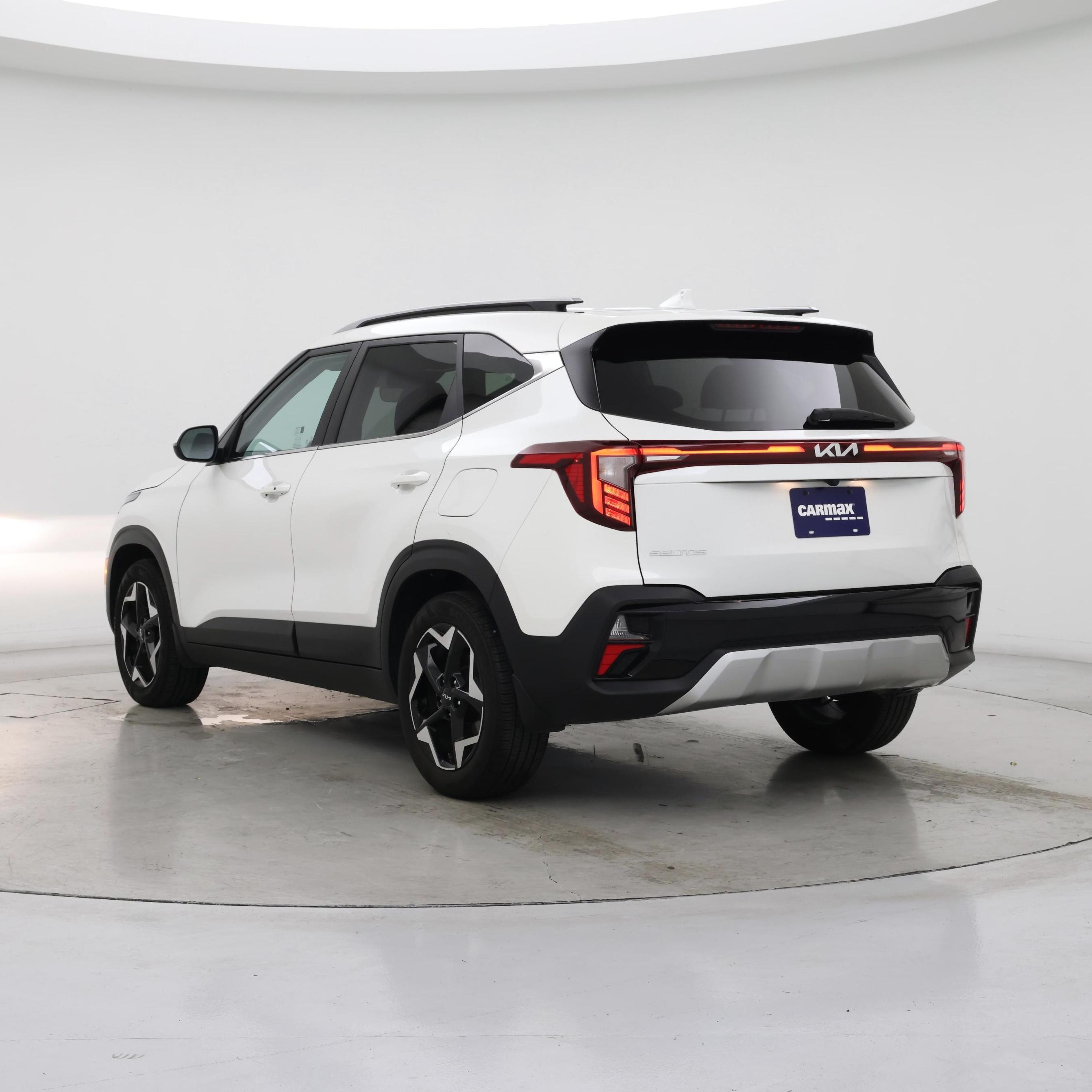 Thumbnail: 2024 Kia Seltos - 2