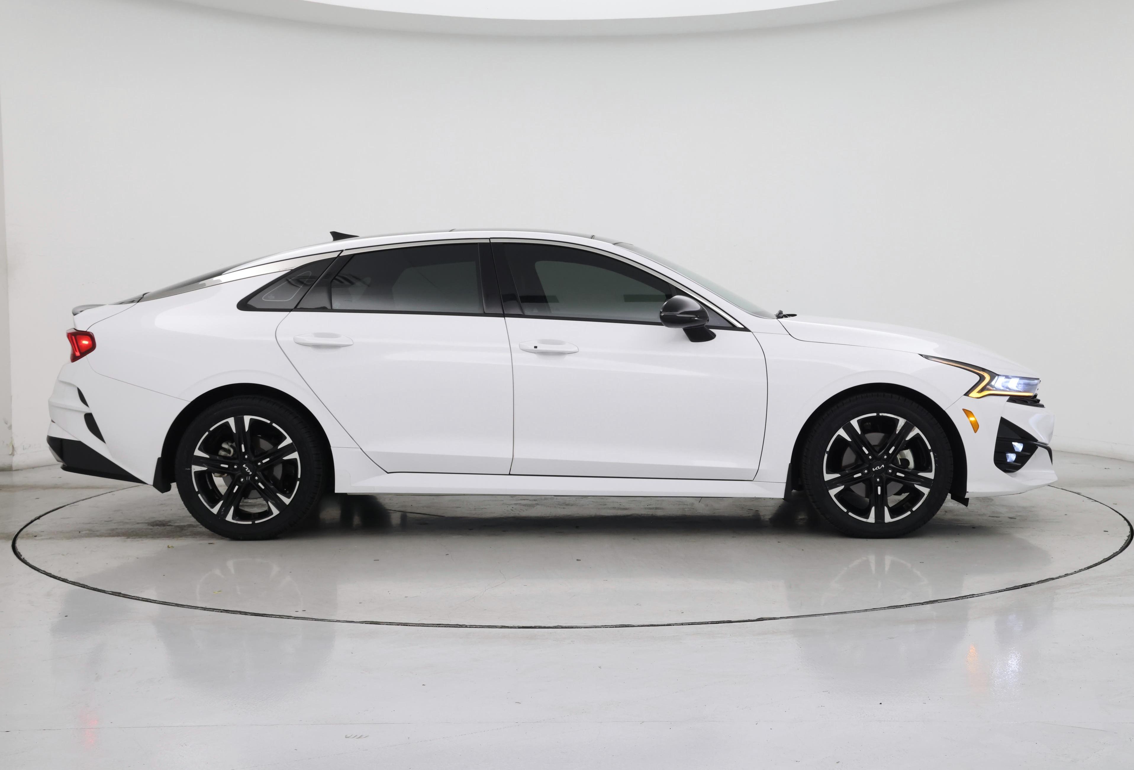 Thumbnail: 2022 Kia K5 - 7