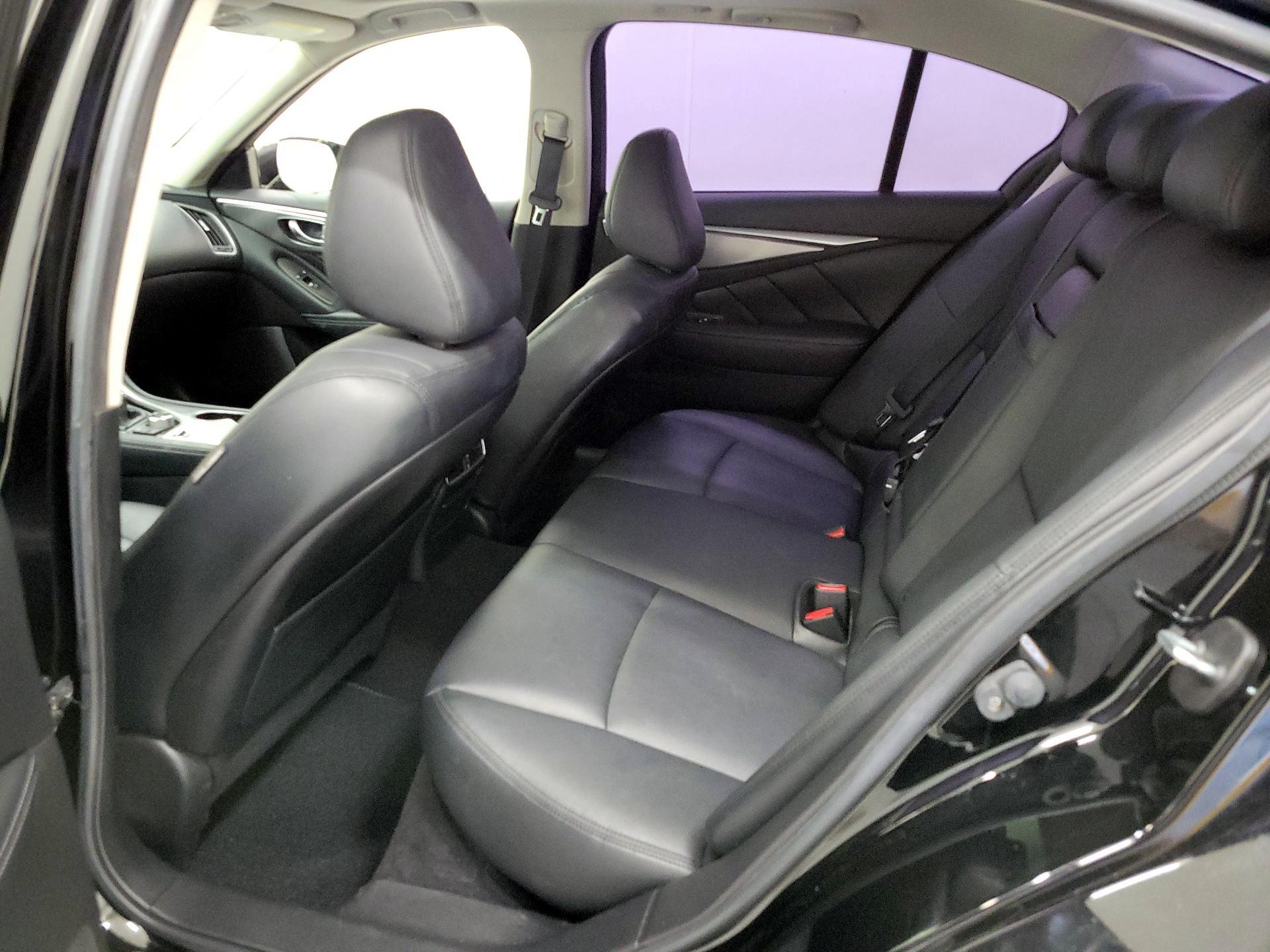 Thumbnail: 2016 INFINITI Q50 - 20