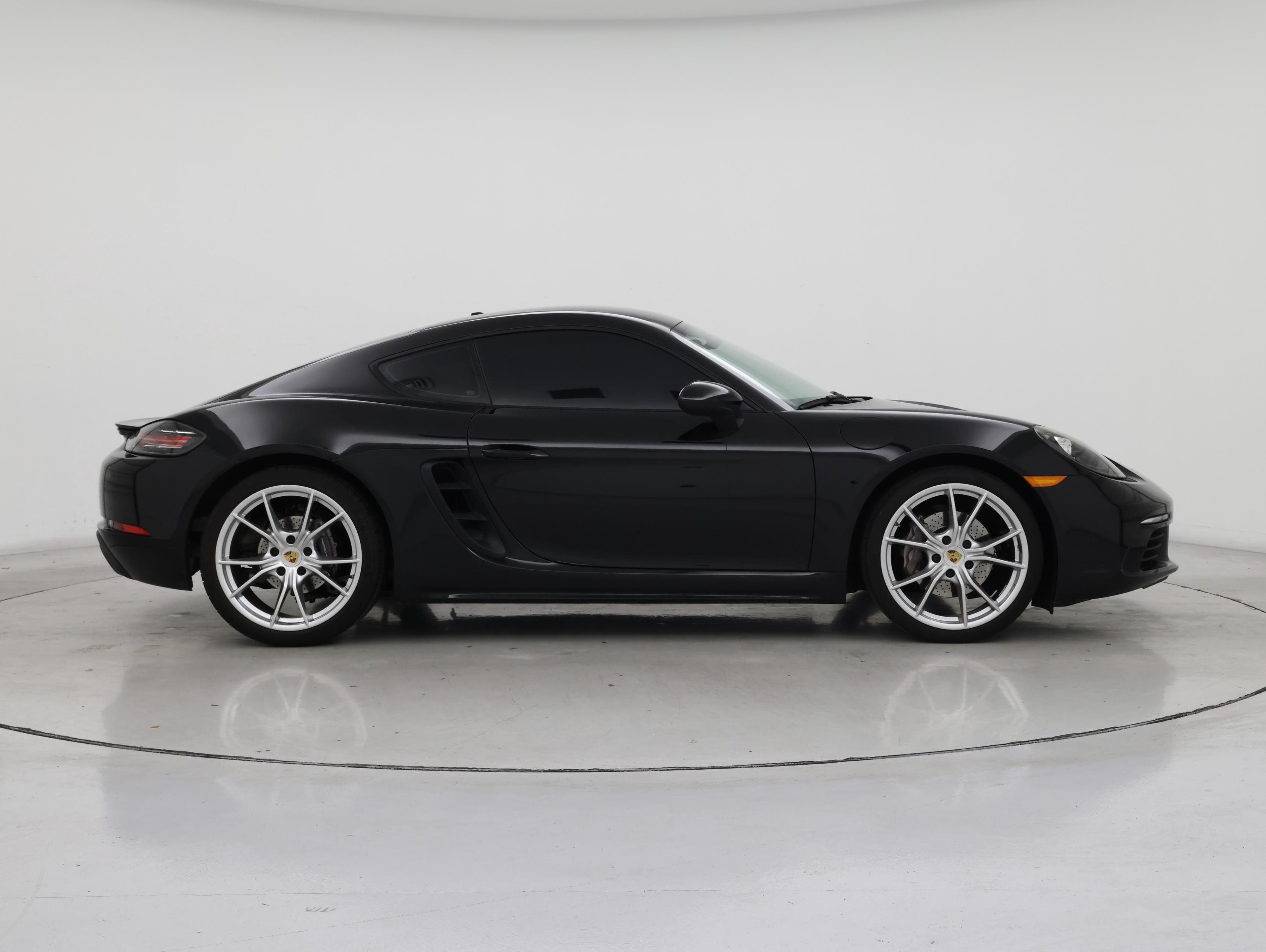 Thumbnail: 2019 Porsche 718 Cayman - 7