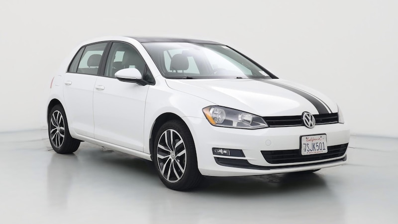 2016 Volkswagen Golf SE Hero Image