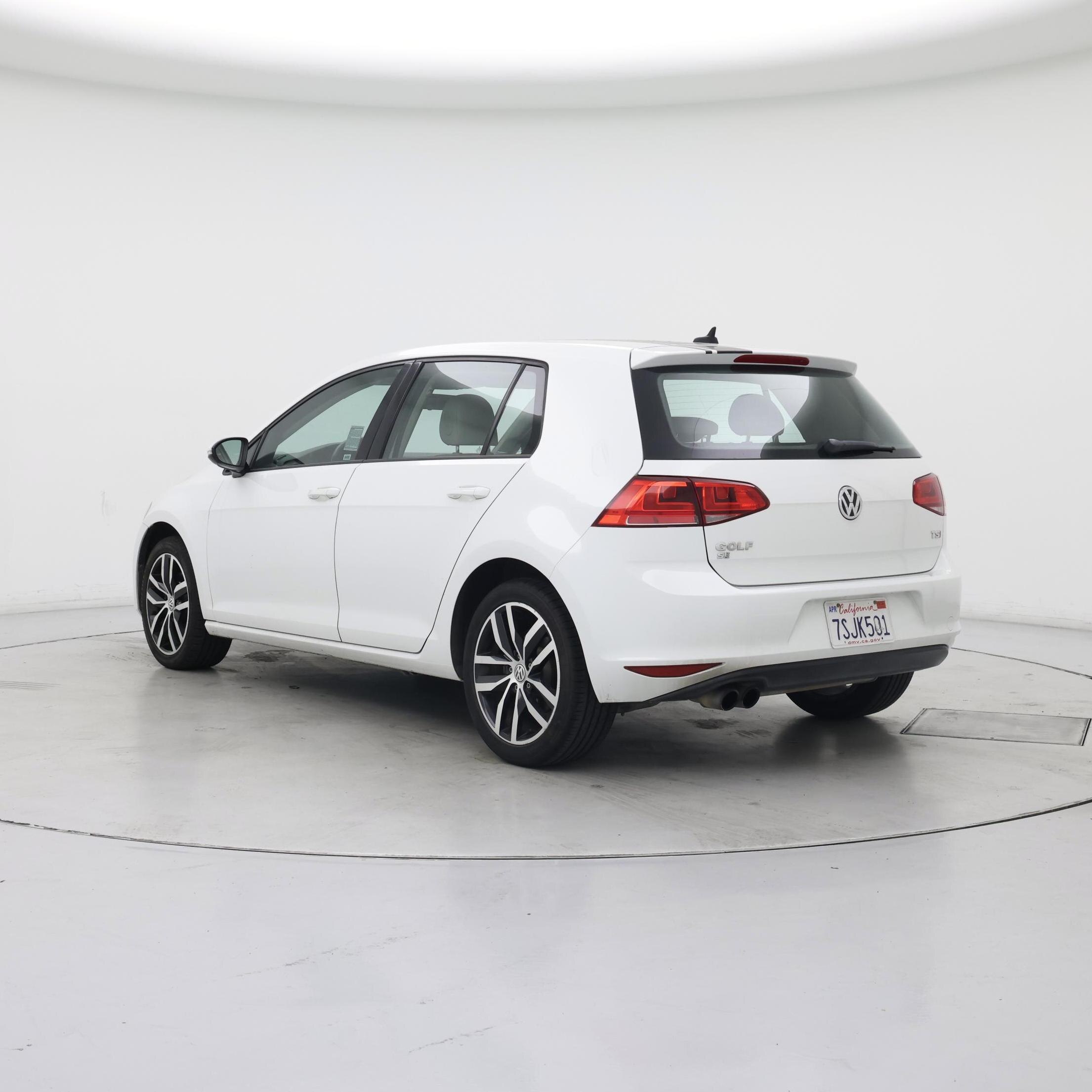 Thumbnail: 2016 Volkswagen Golf - 2