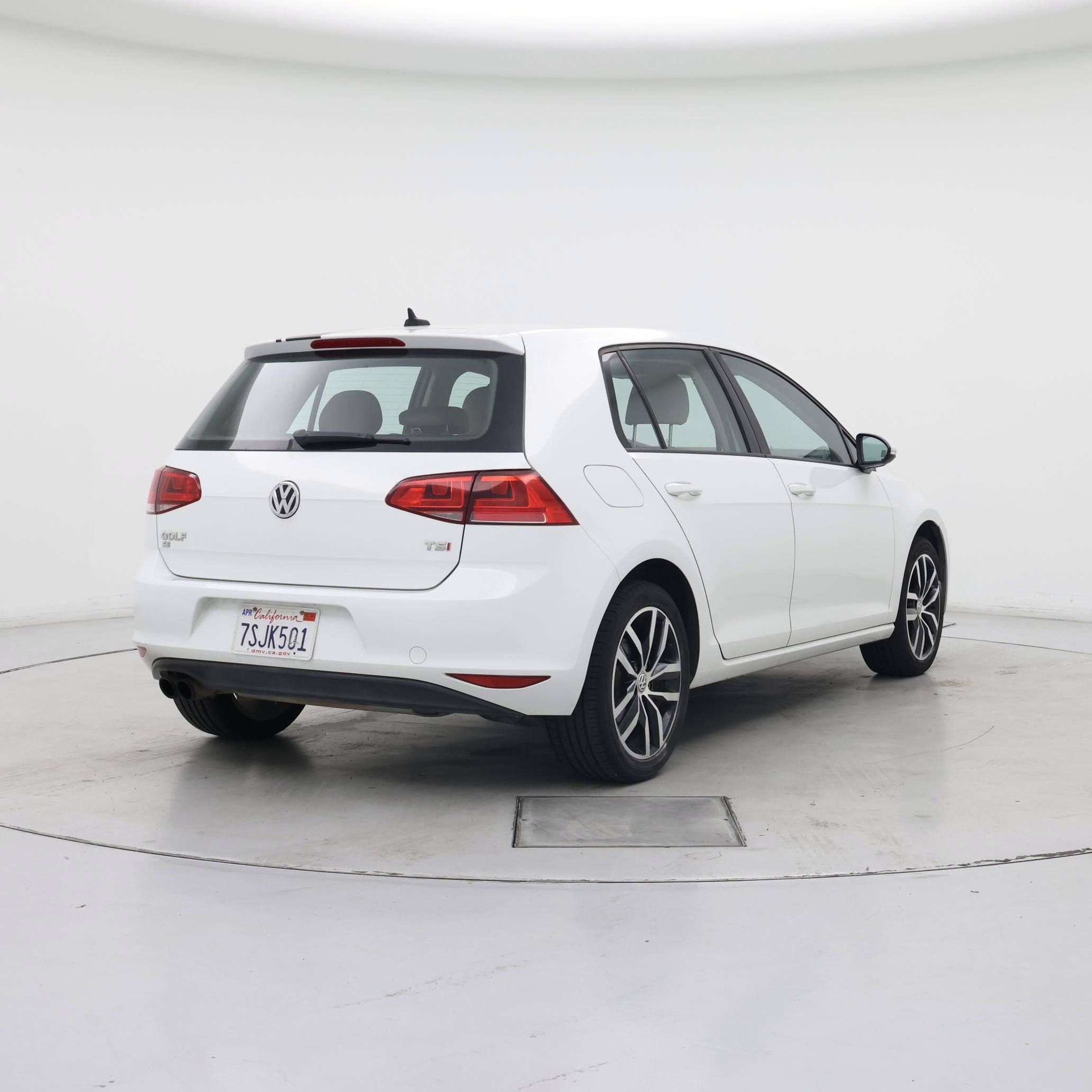 Thumbnail: 2016 Volkswagen Golf - 8