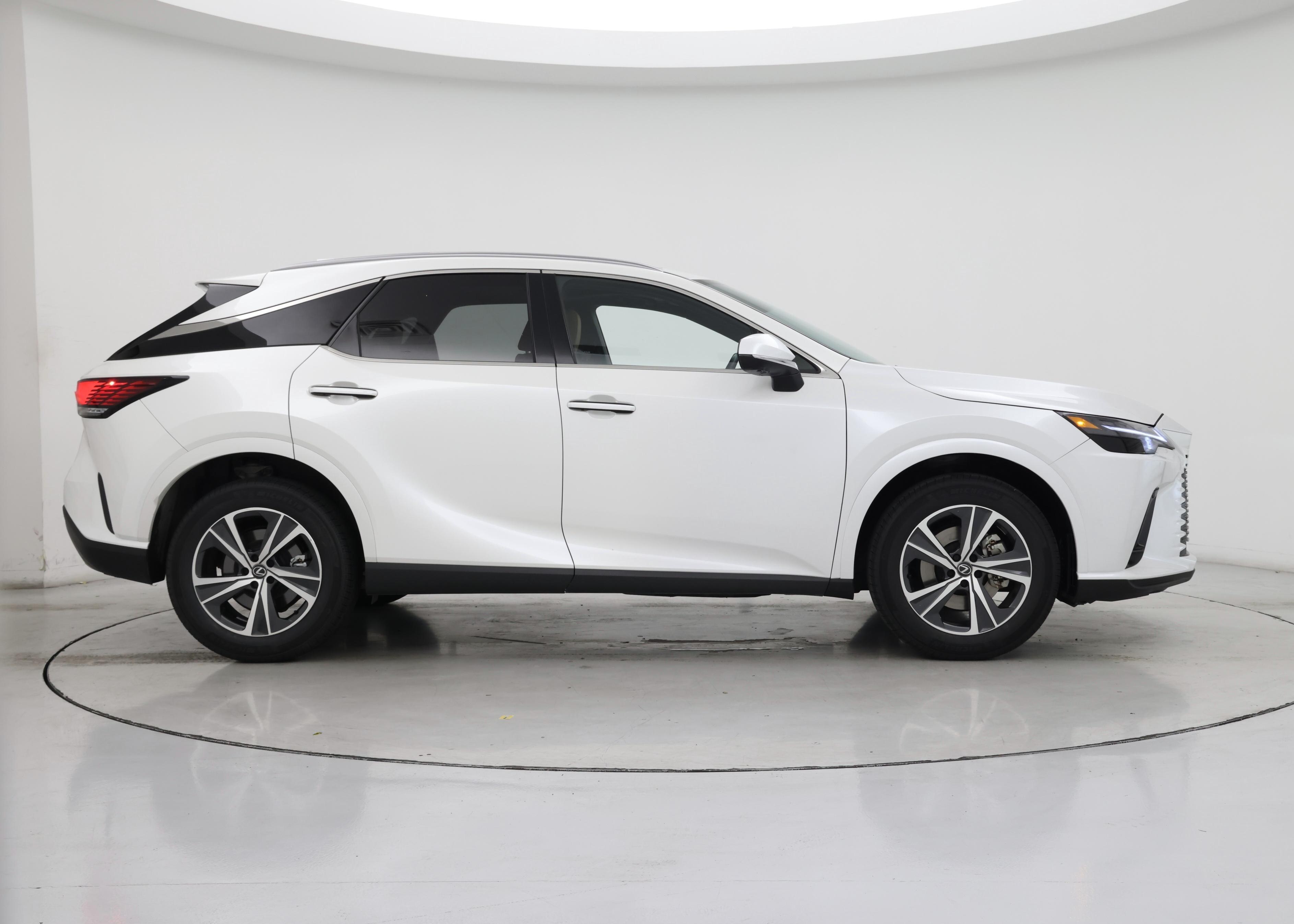 Thumbnail: 2024 Lexus RX - 7