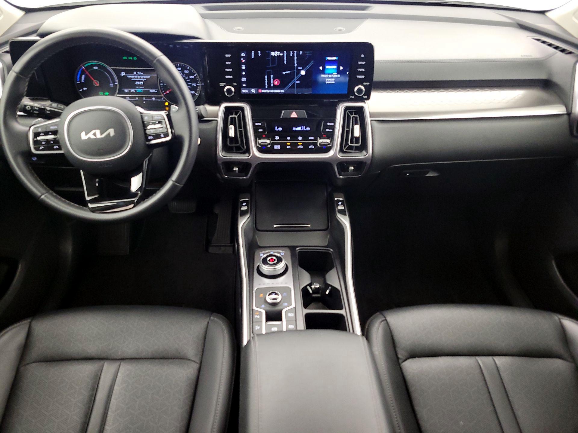 Thumbnail: 2023 Kia Sorento - 9