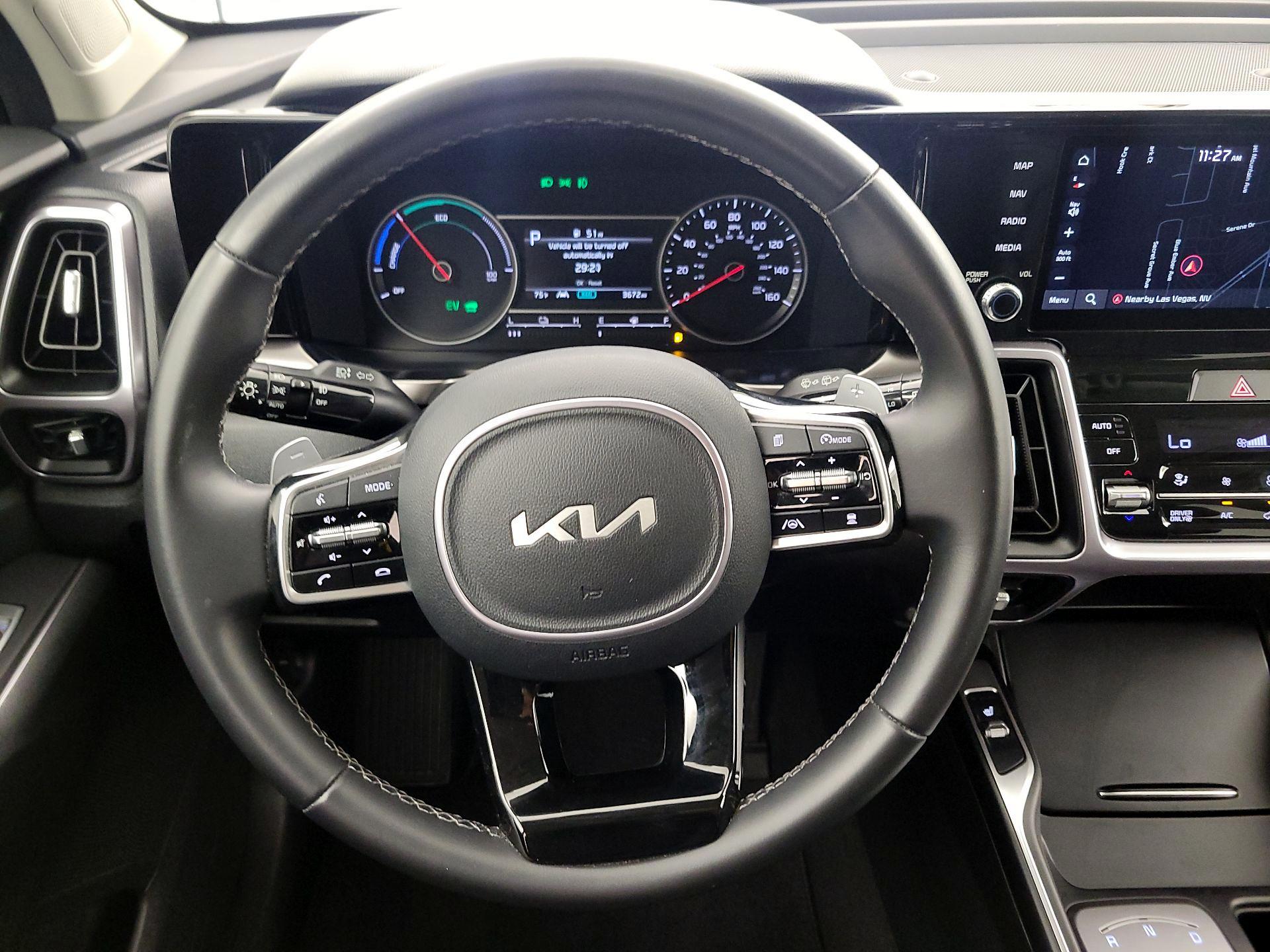 Thumbnail: 2023 Kia Sorento - 10