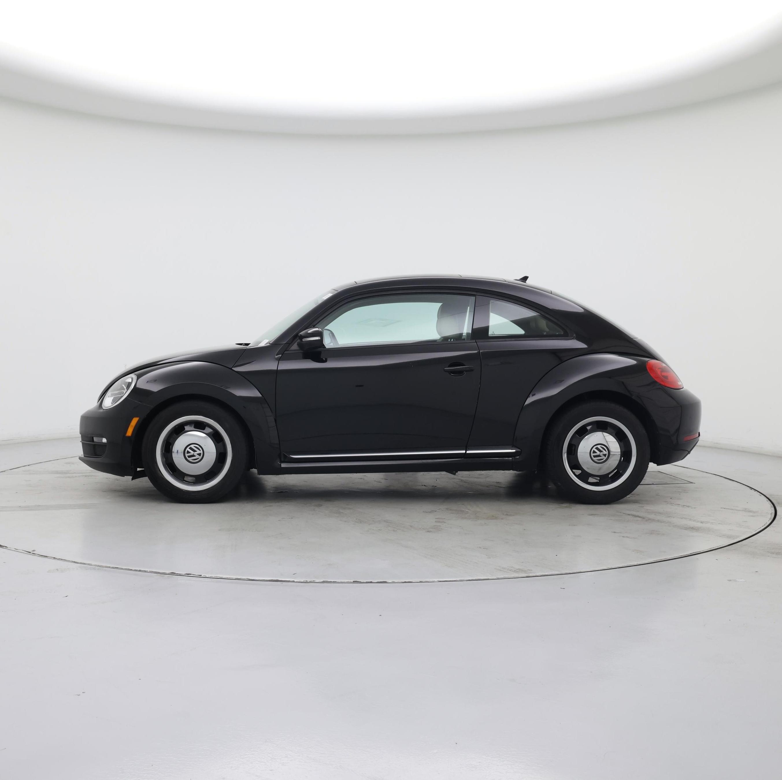 Thumbnail: 2013 Volkswagen Beetle - 3