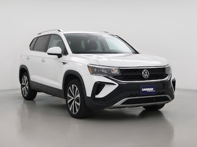 White 2022 Volkswagen Taos SE