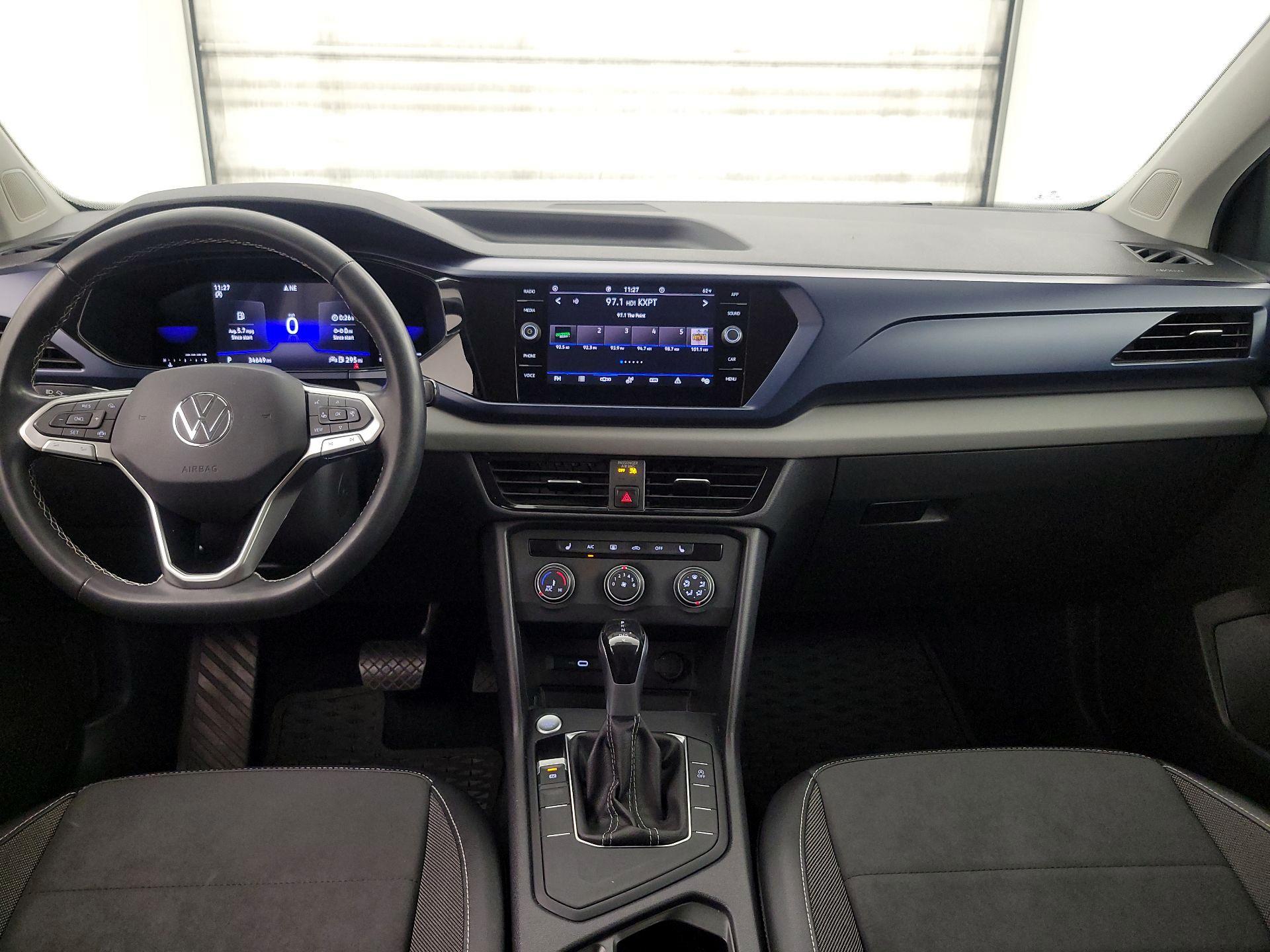 Thumbnail: 2022 Volkswagen Taos - 9