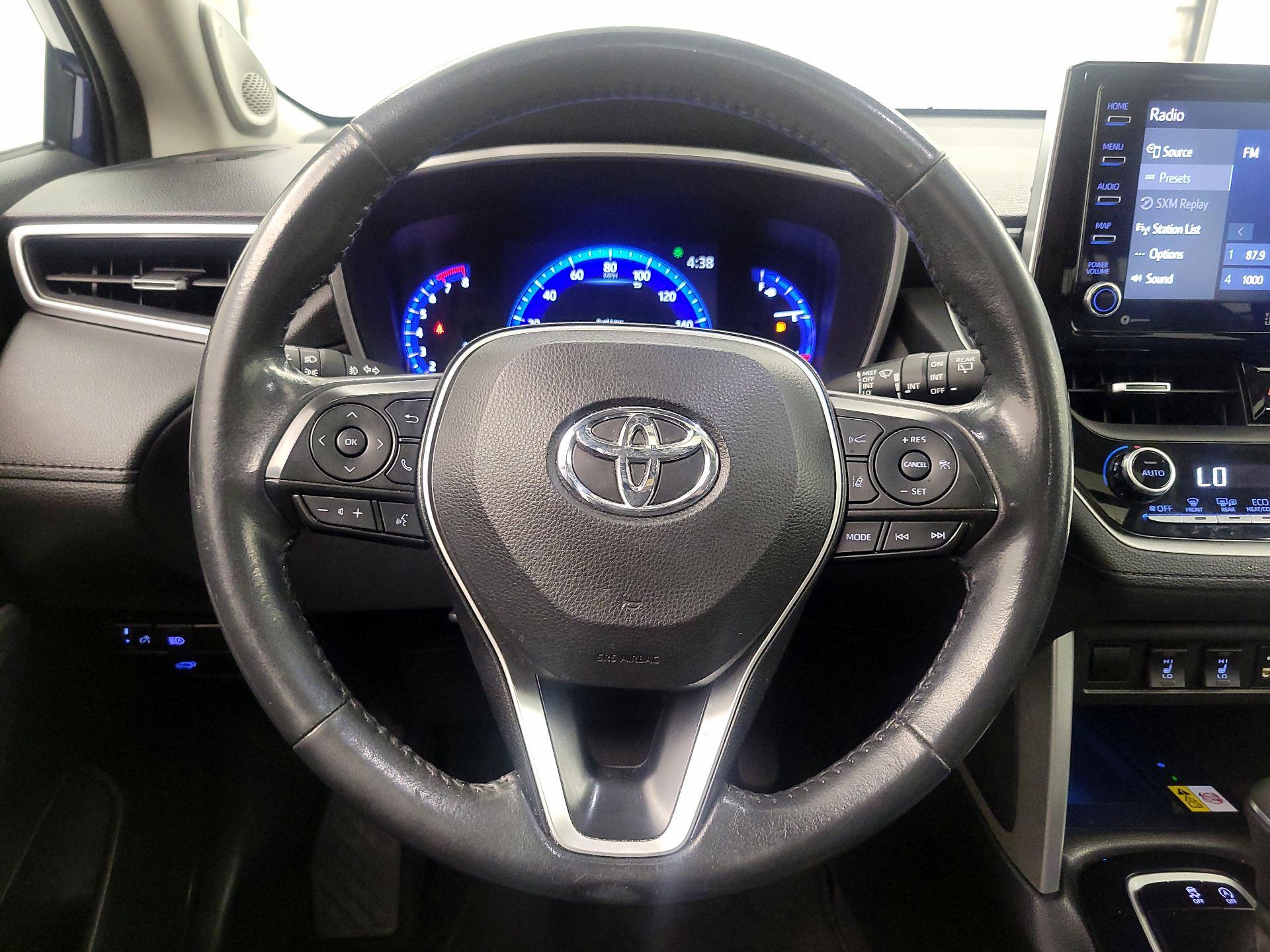 Thumbnail: 2022 Toyota Corolla Cross - 10