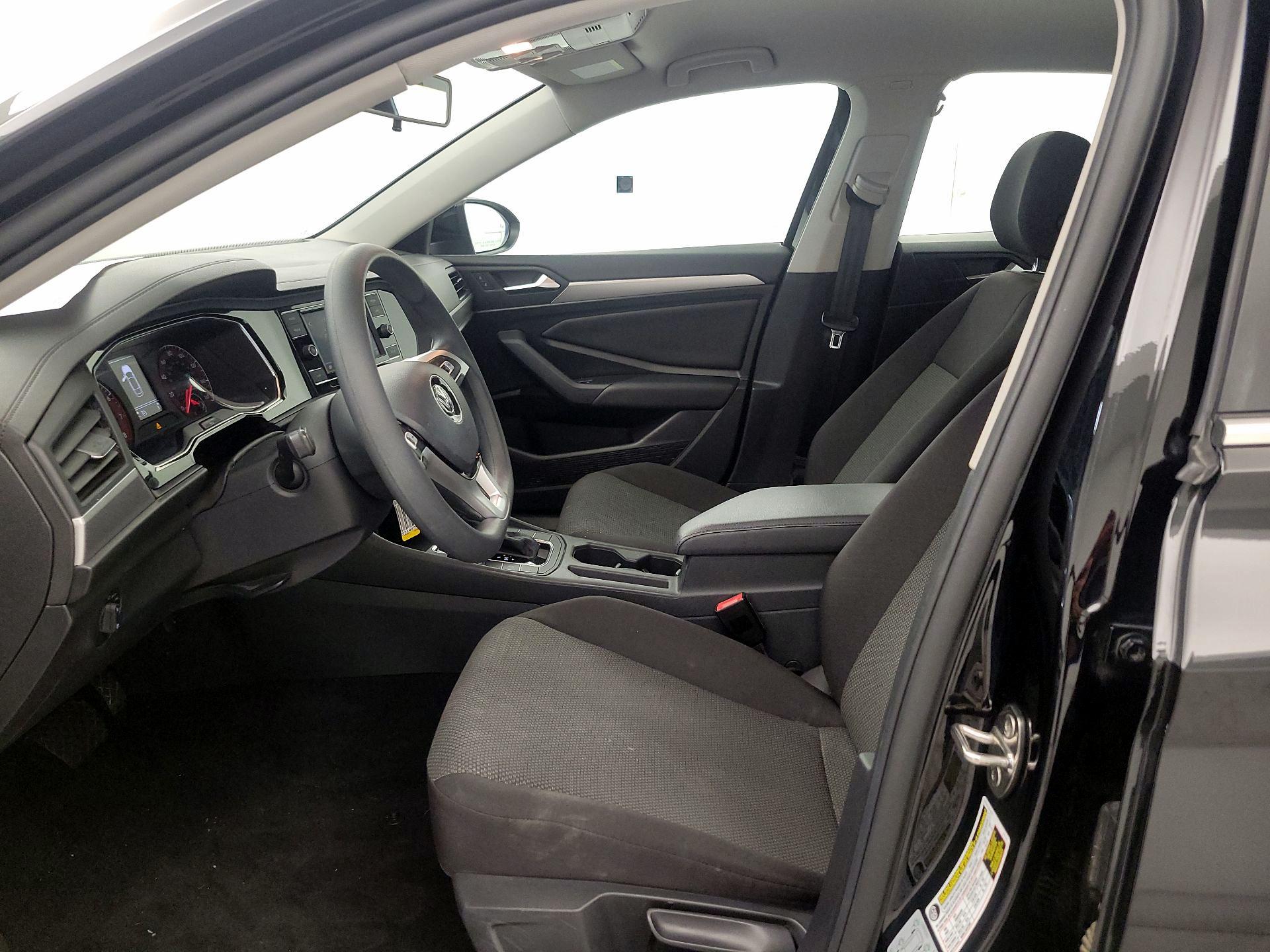 Thumbnail: 2019 Volkswagen Jetta - 11