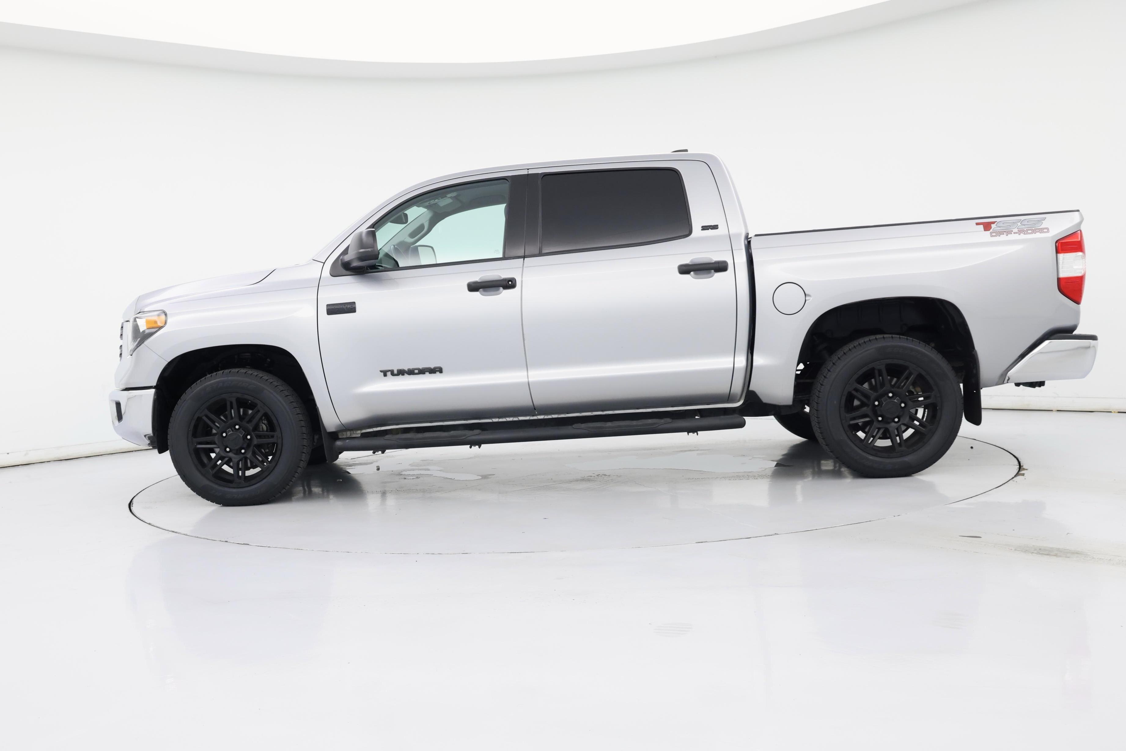 Thumbnail: 2020 Toyota Tundra - 3