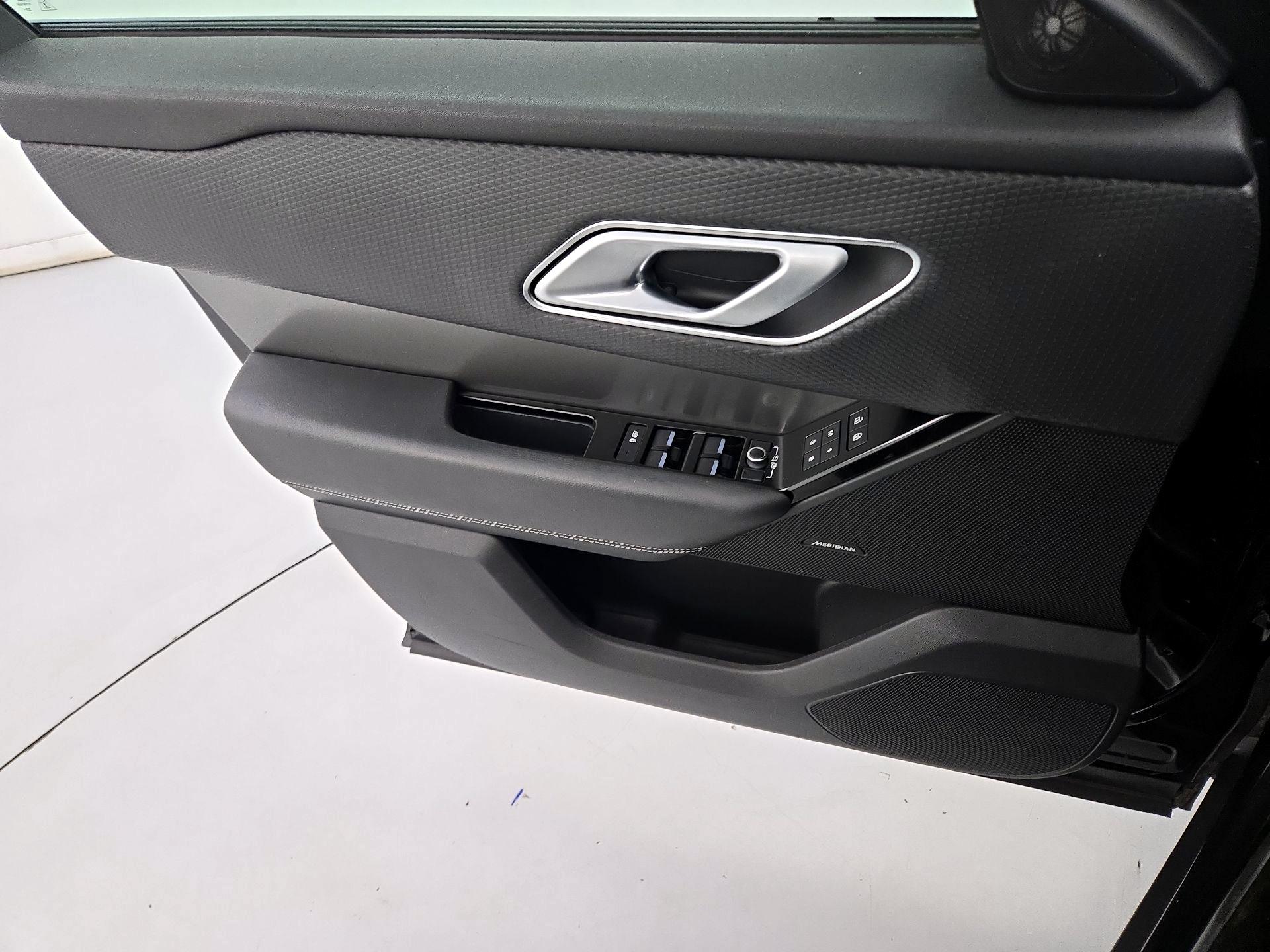 Thumbnail: 2021 Land Rover Range Rover Velar - 12