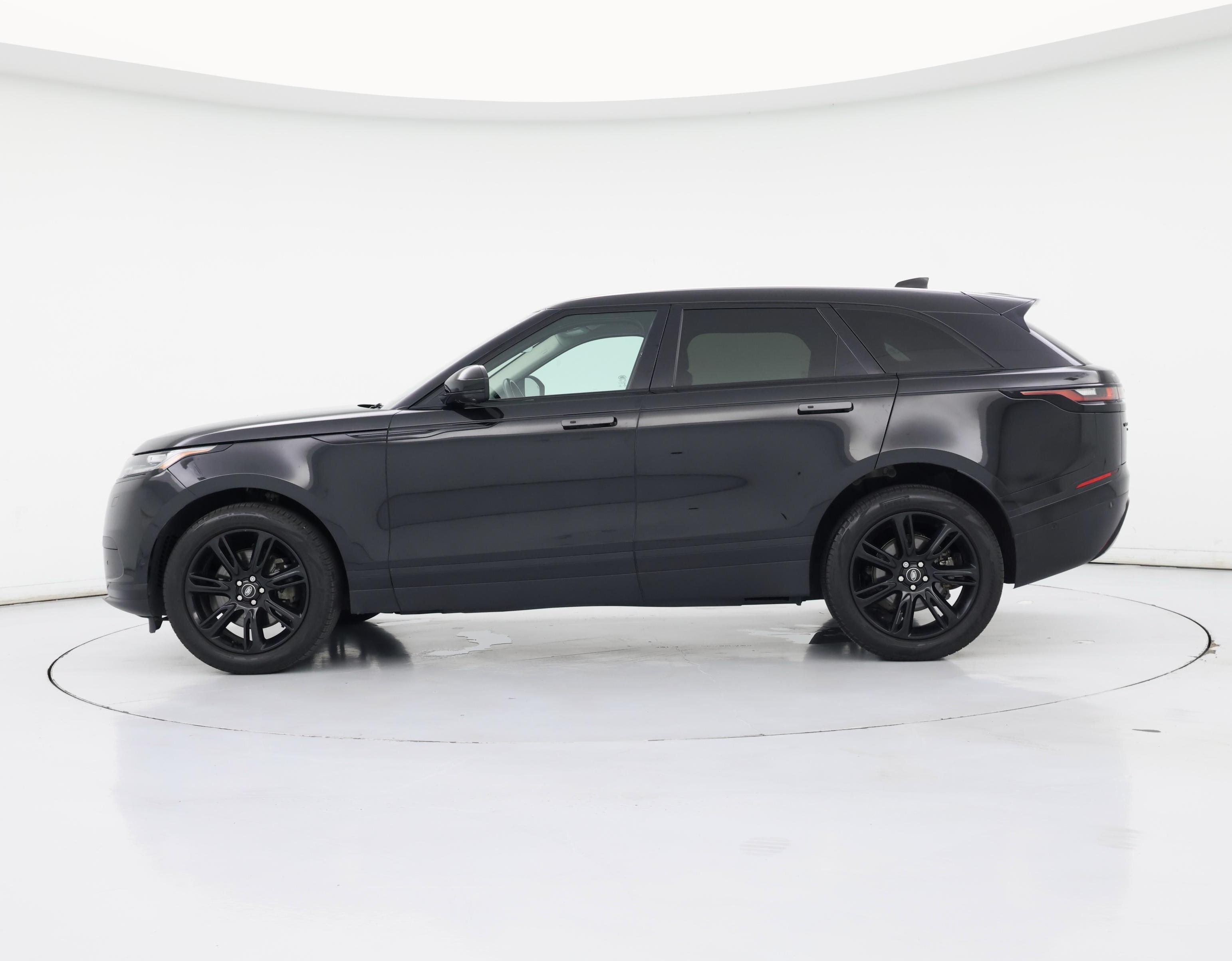 Thumbnail: 2021 Land Rover Range Rover Velar - 3