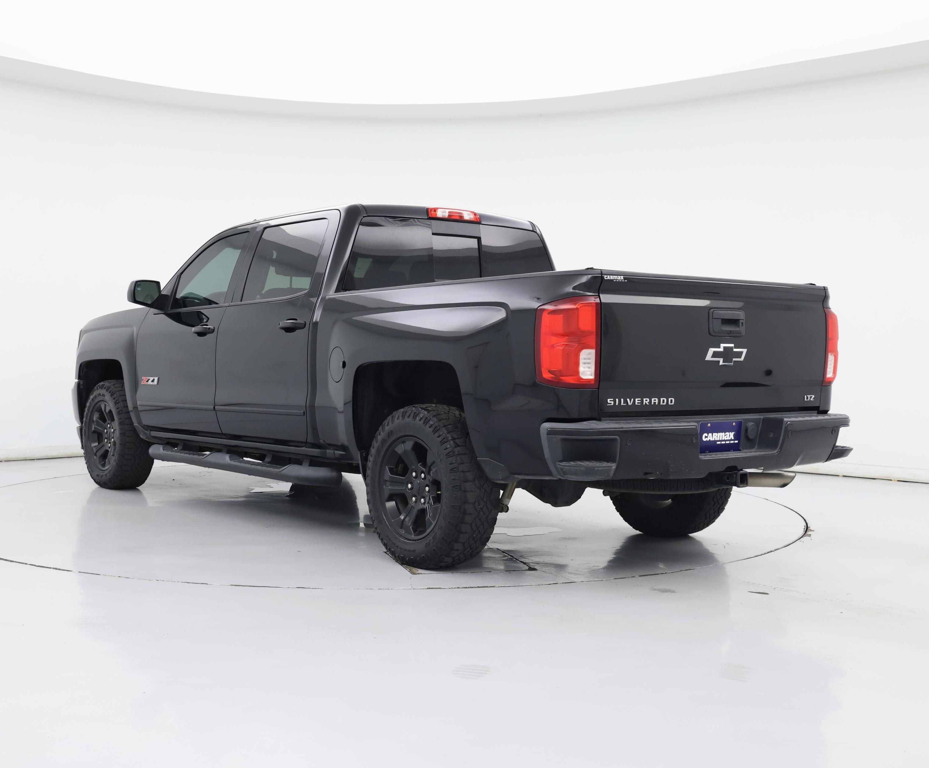 Thumbnail: 2017 Chevrolet Silverado 1500 - 2