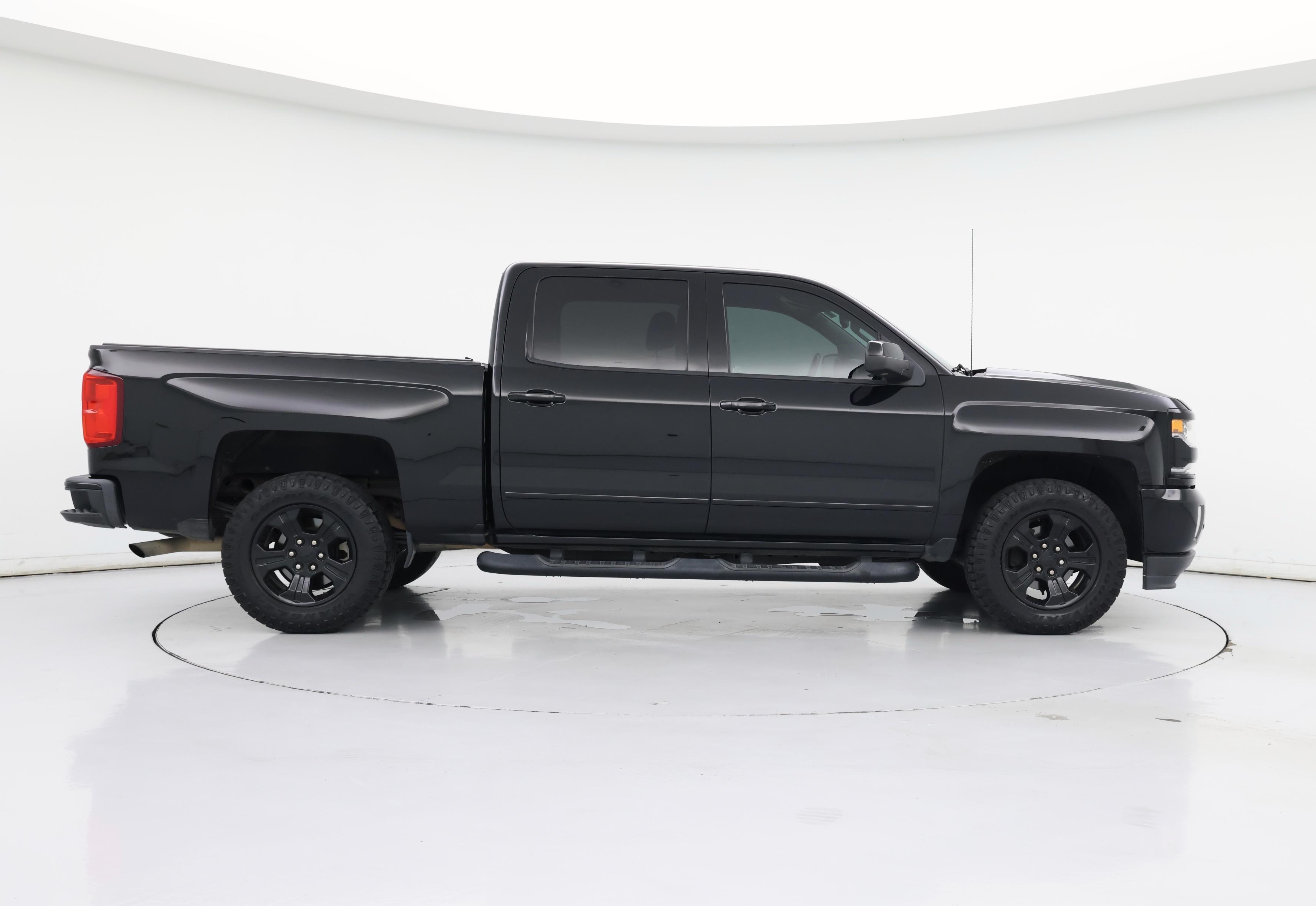 Thumbnail: 2017 Chevrolet Silverado 1500 - 7