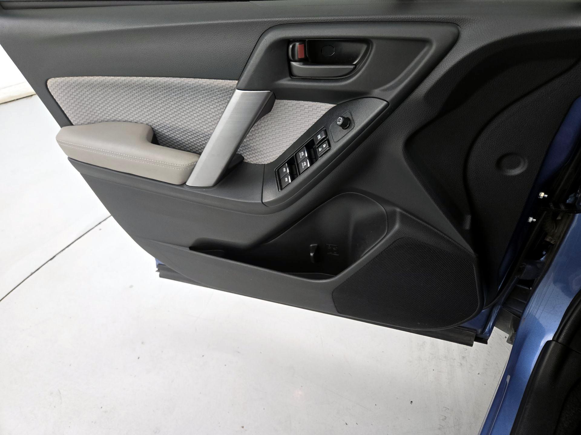 Thumbnail: 2018 Subaru Forester - 12