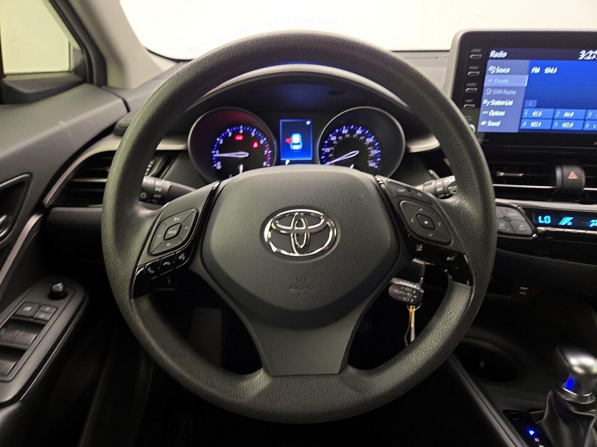 Thumbnail: 2021 Toyota C-HR - 10