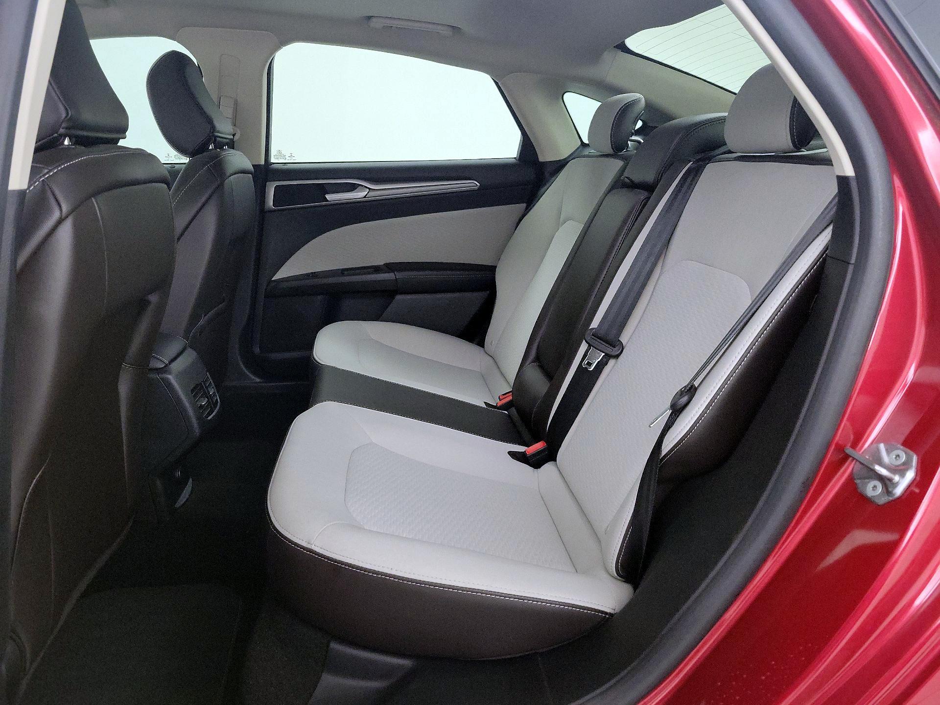 Thumbnail: 2020 Ford Fusion - 20