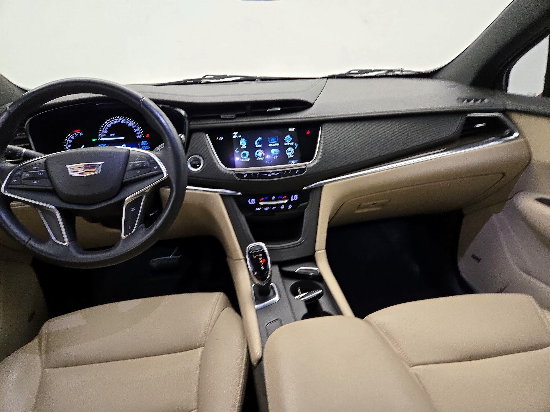 Thumbnail: 2018 Cadillac XT5 - 9