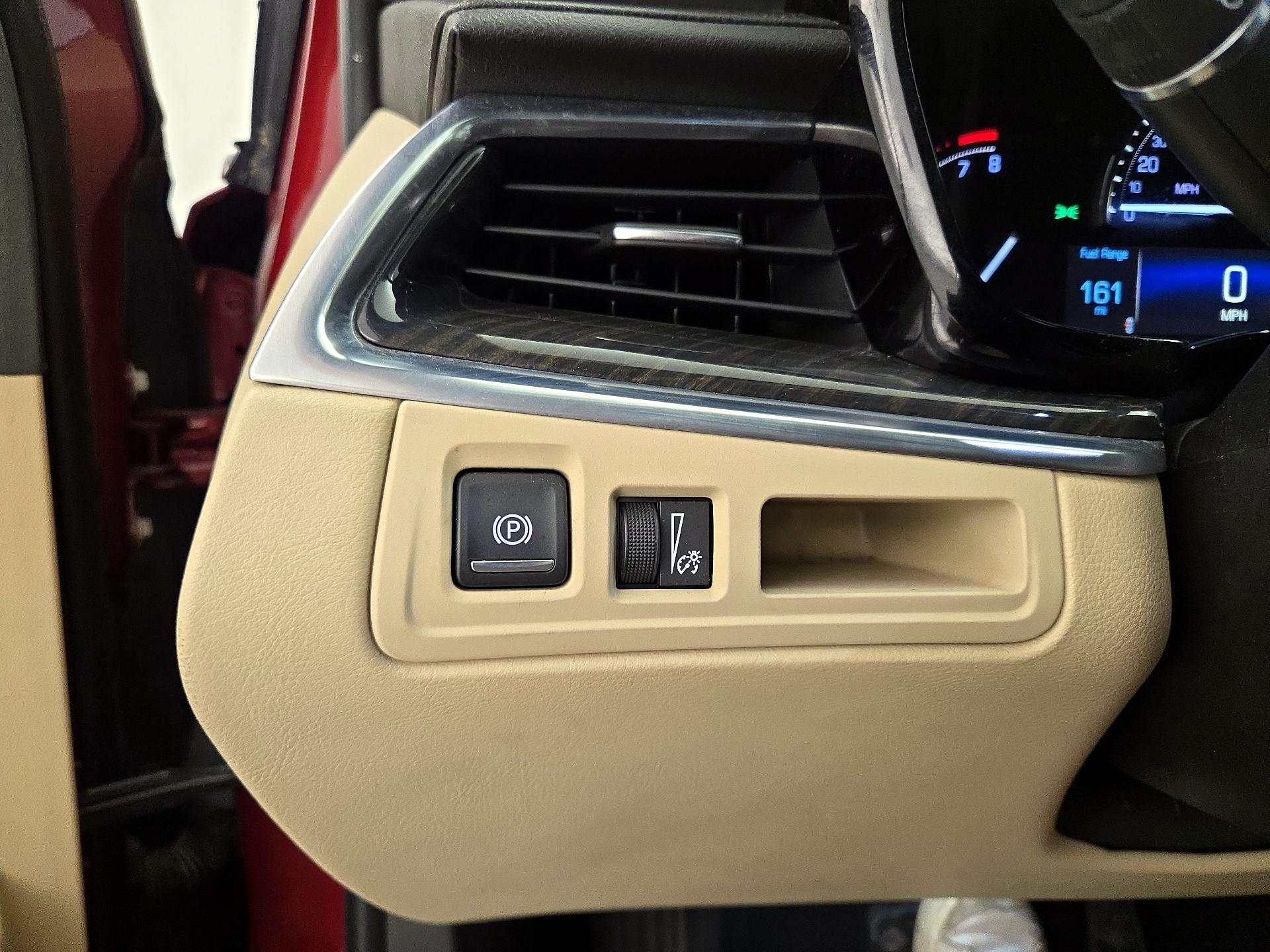 Thumbnail: 2018 Cadillac XT5 - 13