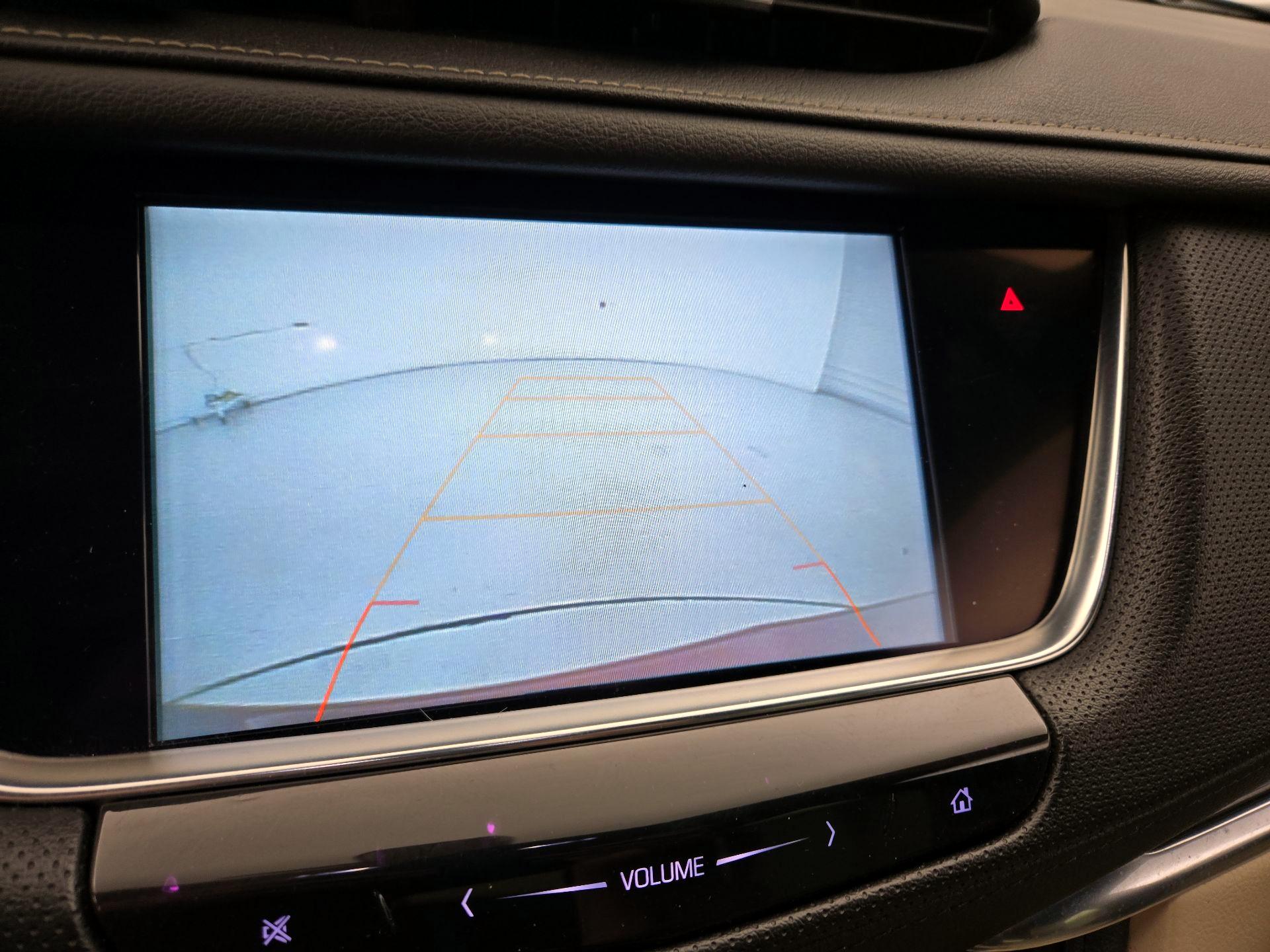 Thumbnail: 2018 Cadillac XT5 - 14